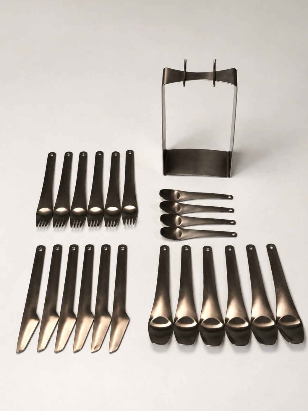 Raro faqueiro em inox | Terance Conran, 1990 |