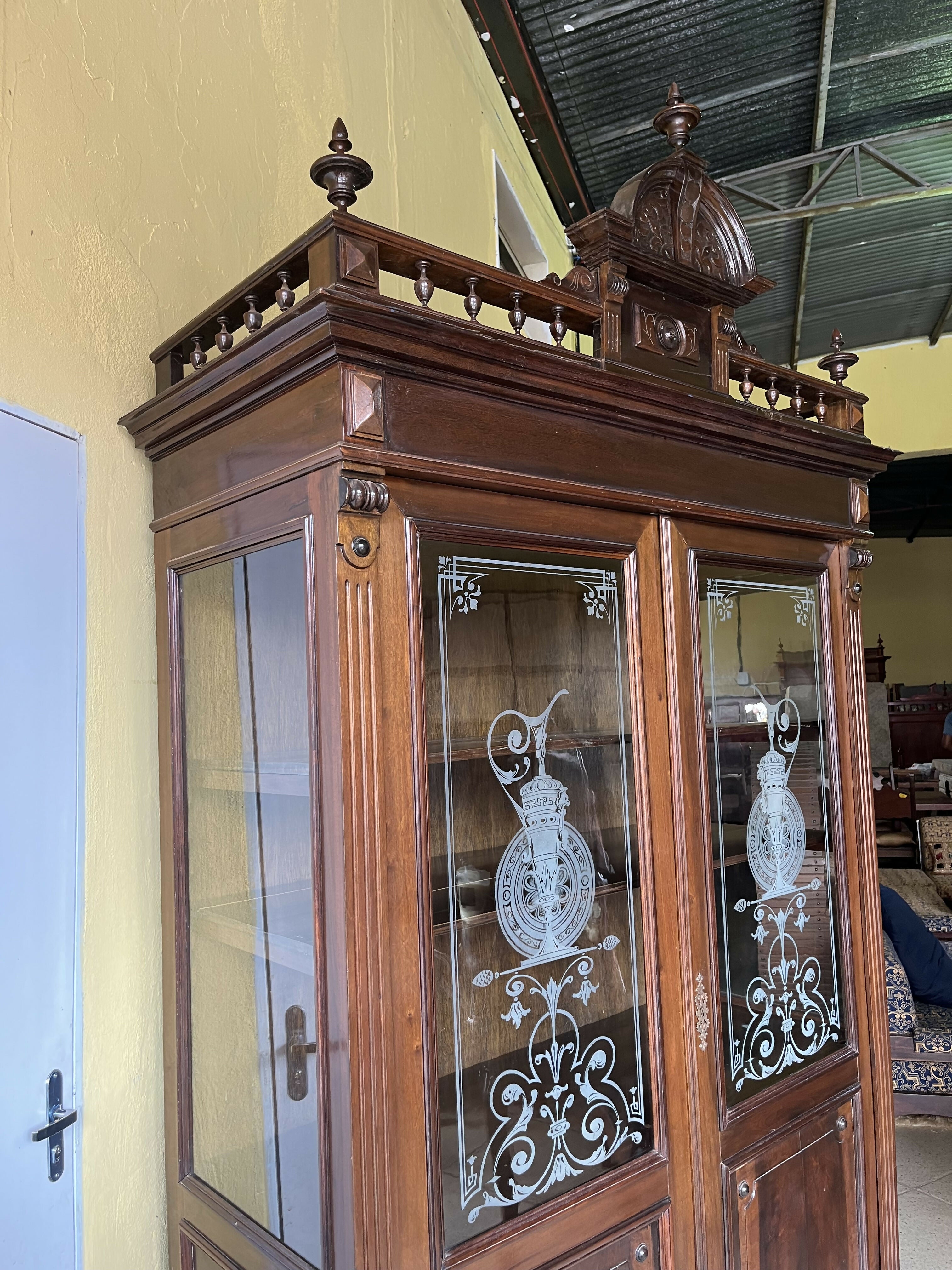 MAGNÍFICA CRISTALEIRA IMPÉRIO PORTUGUESA