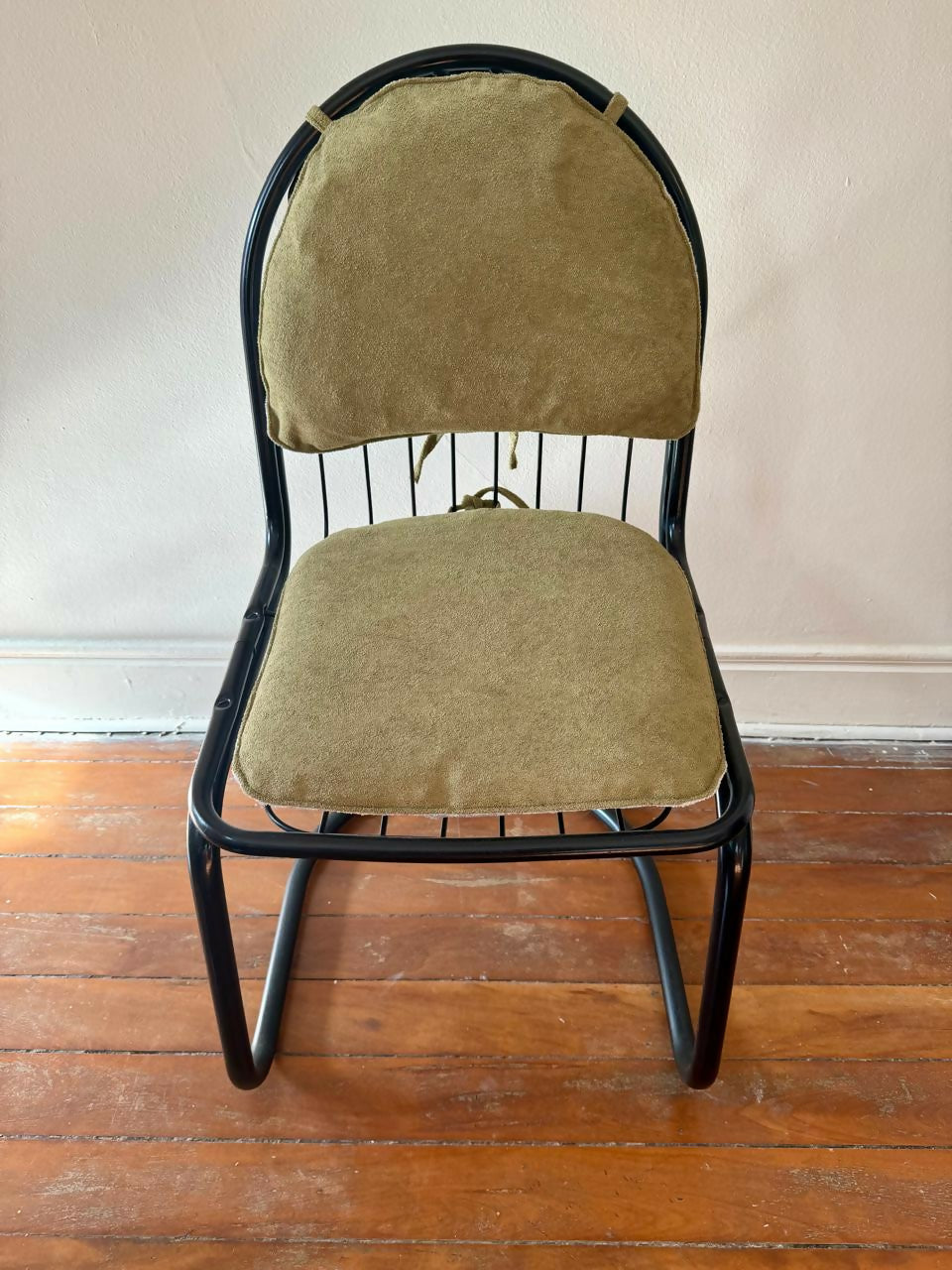 3 Cadeiras Tubular anos 80 (valor unitário)