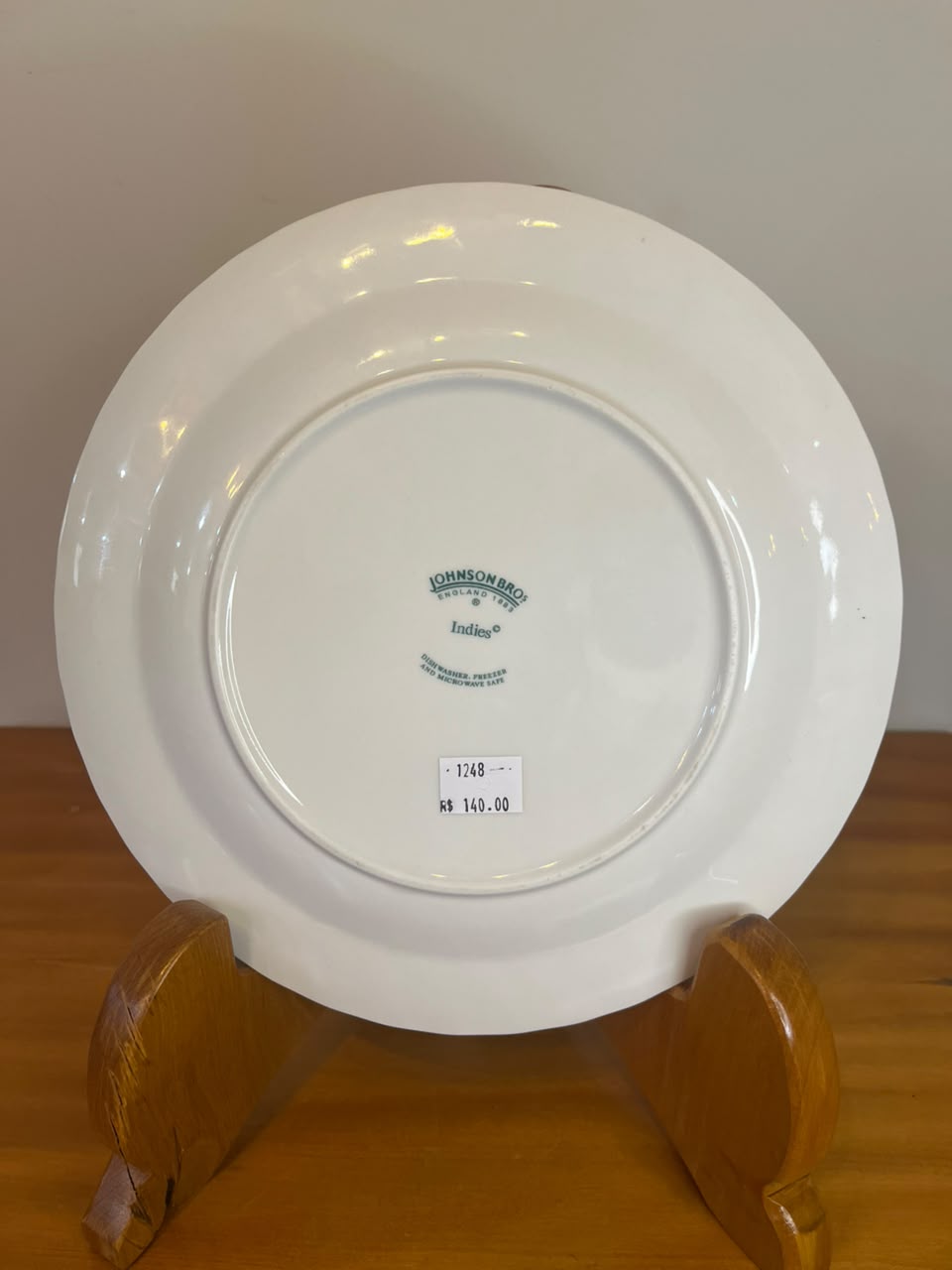 Prato Decorativo em Porcelana Azul e Branco com motivos florais 