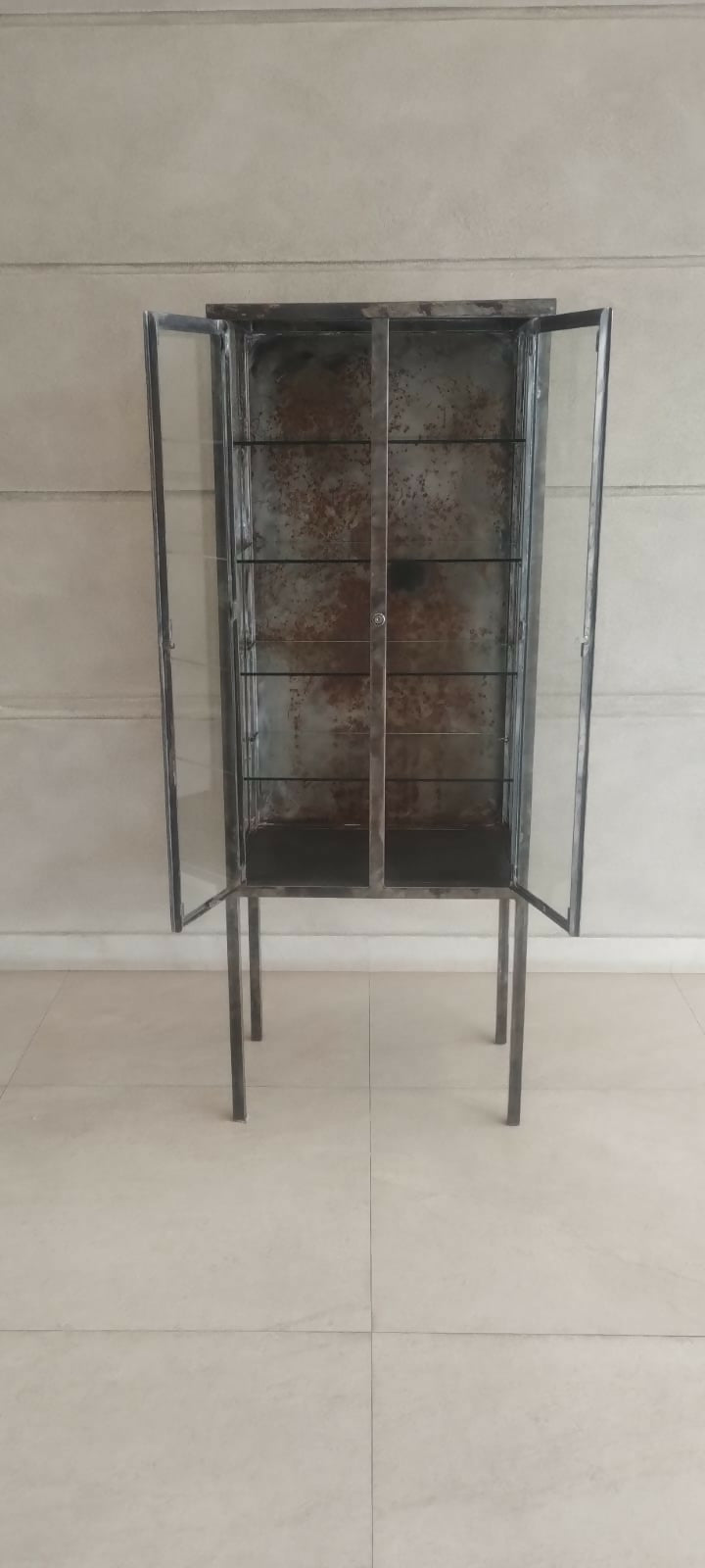 ARMÁRIO / FARMÁCIA DE METAL E VIDRO