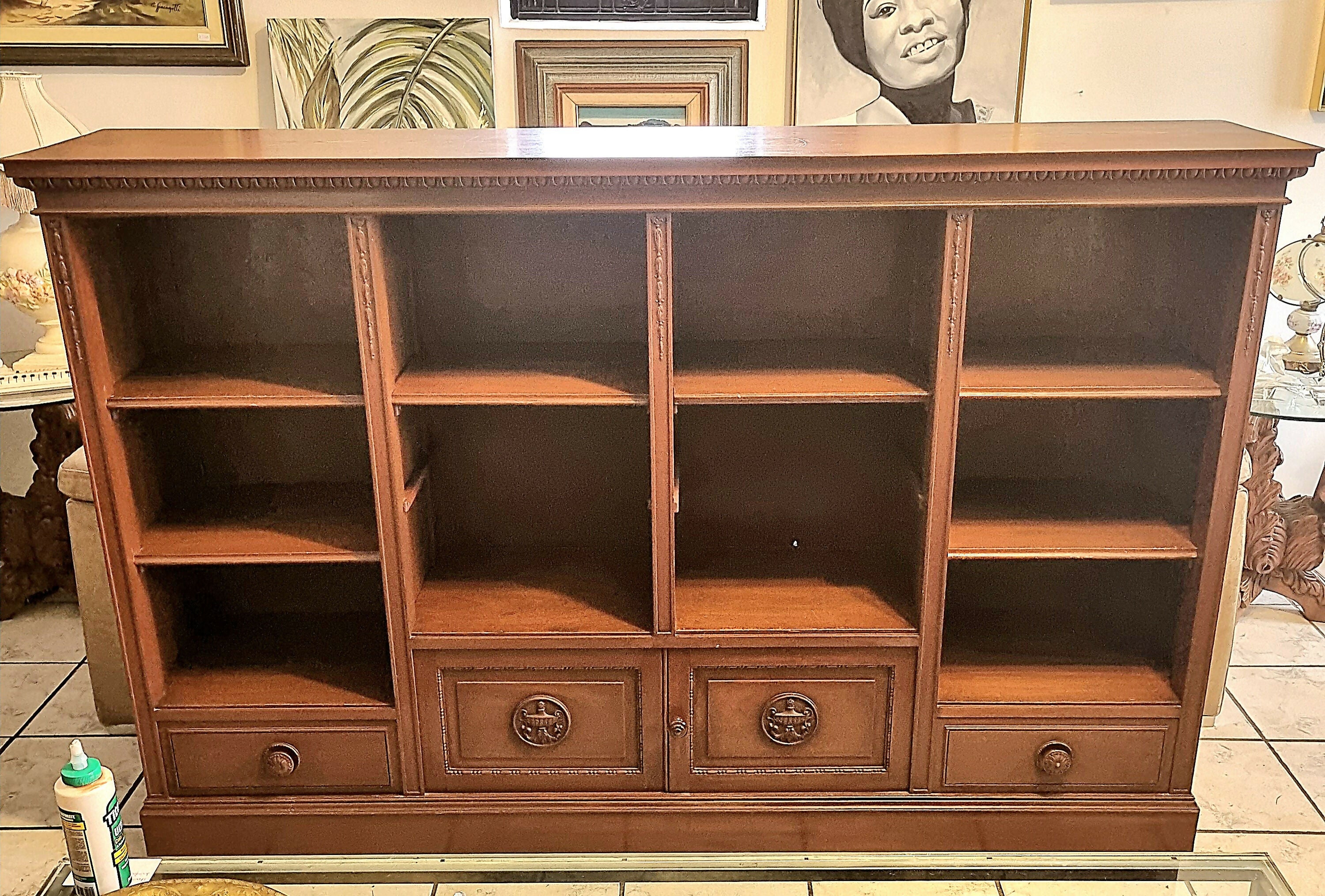 Estante Neoclássica Laubisch-Hirth