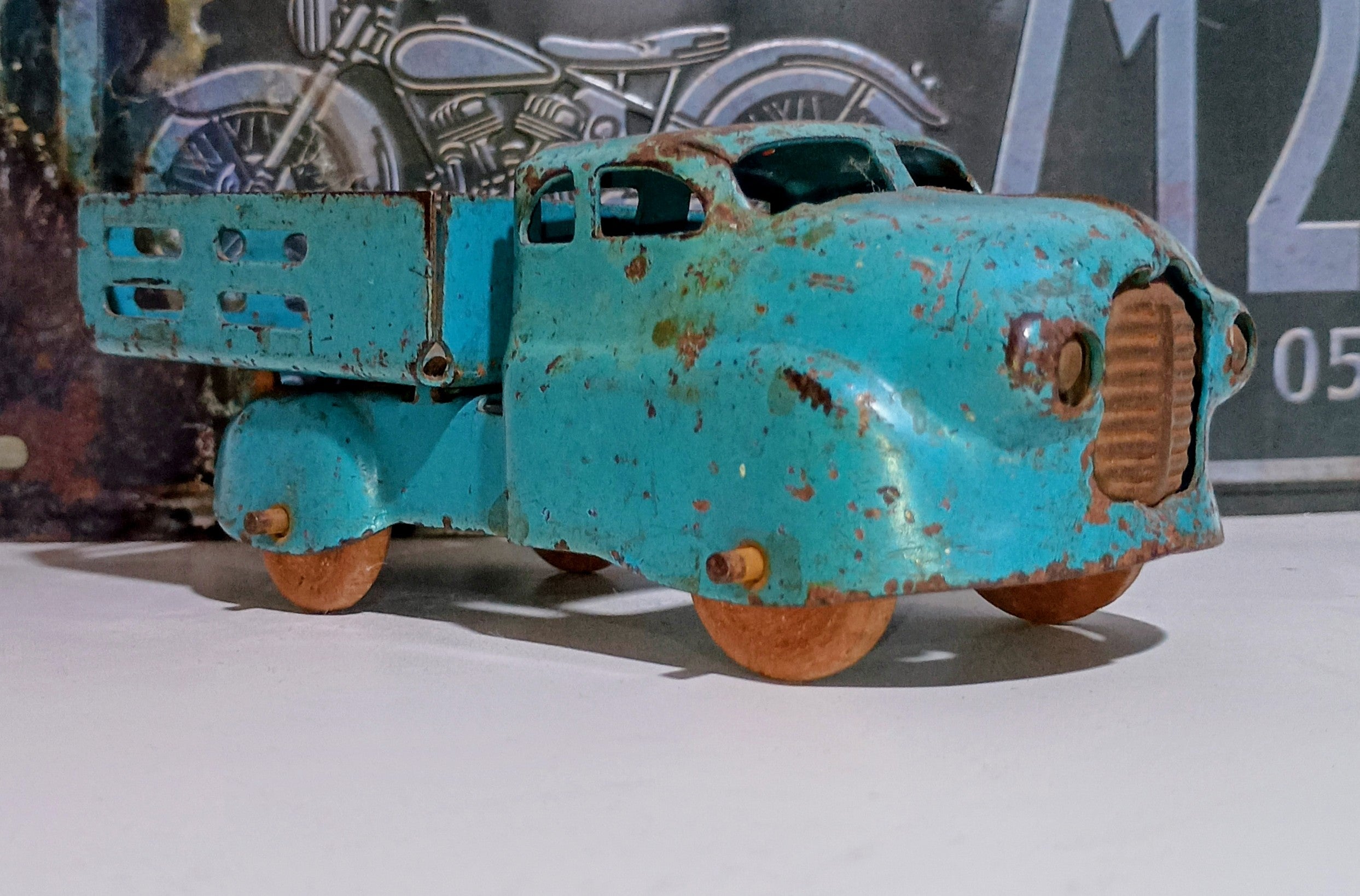 Caminhão Basculante Antigo azul Wyandotte Toys – Made in U.S.A. – Década de 1940