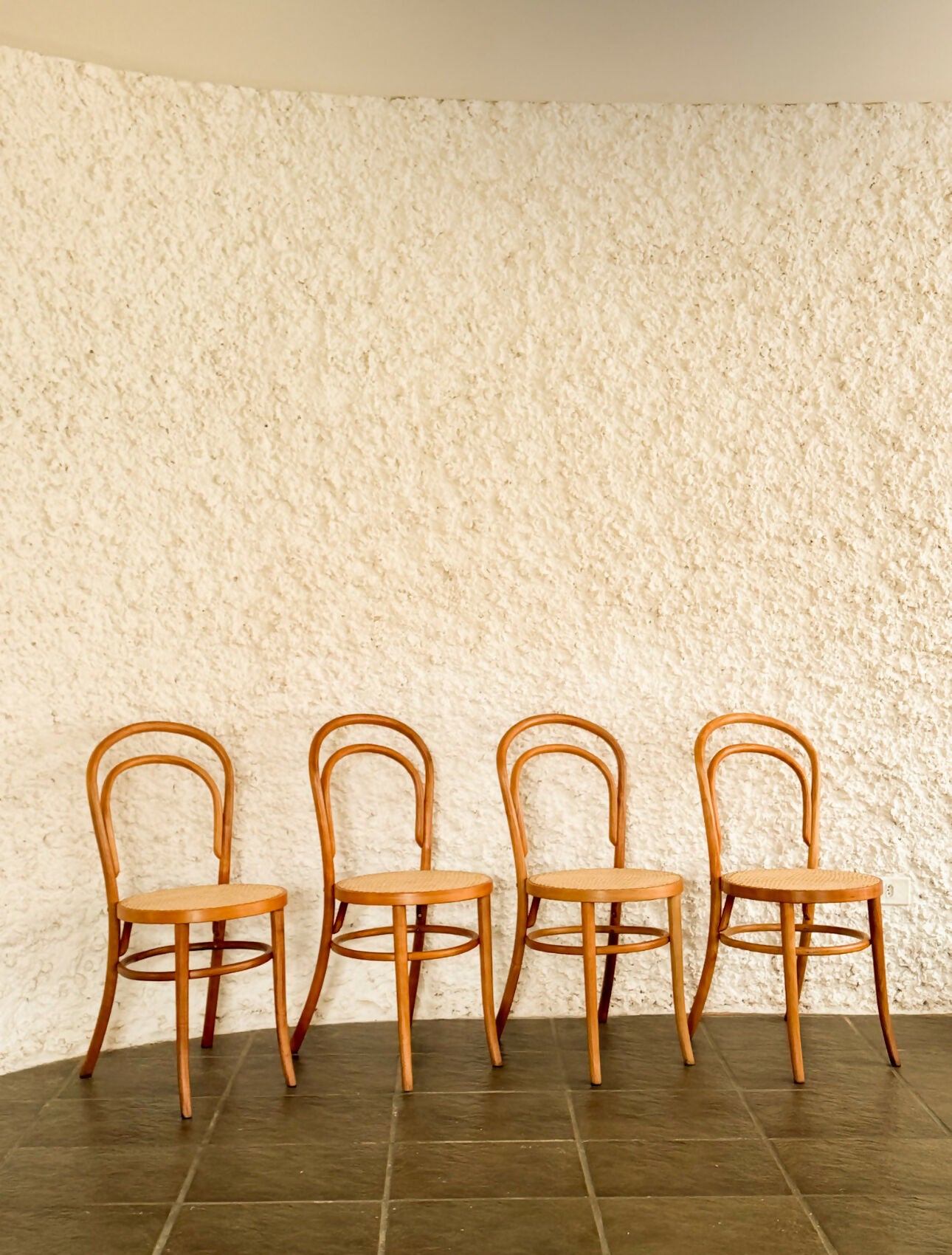 Cadeiras nº 14: Thonart (valor unitário)