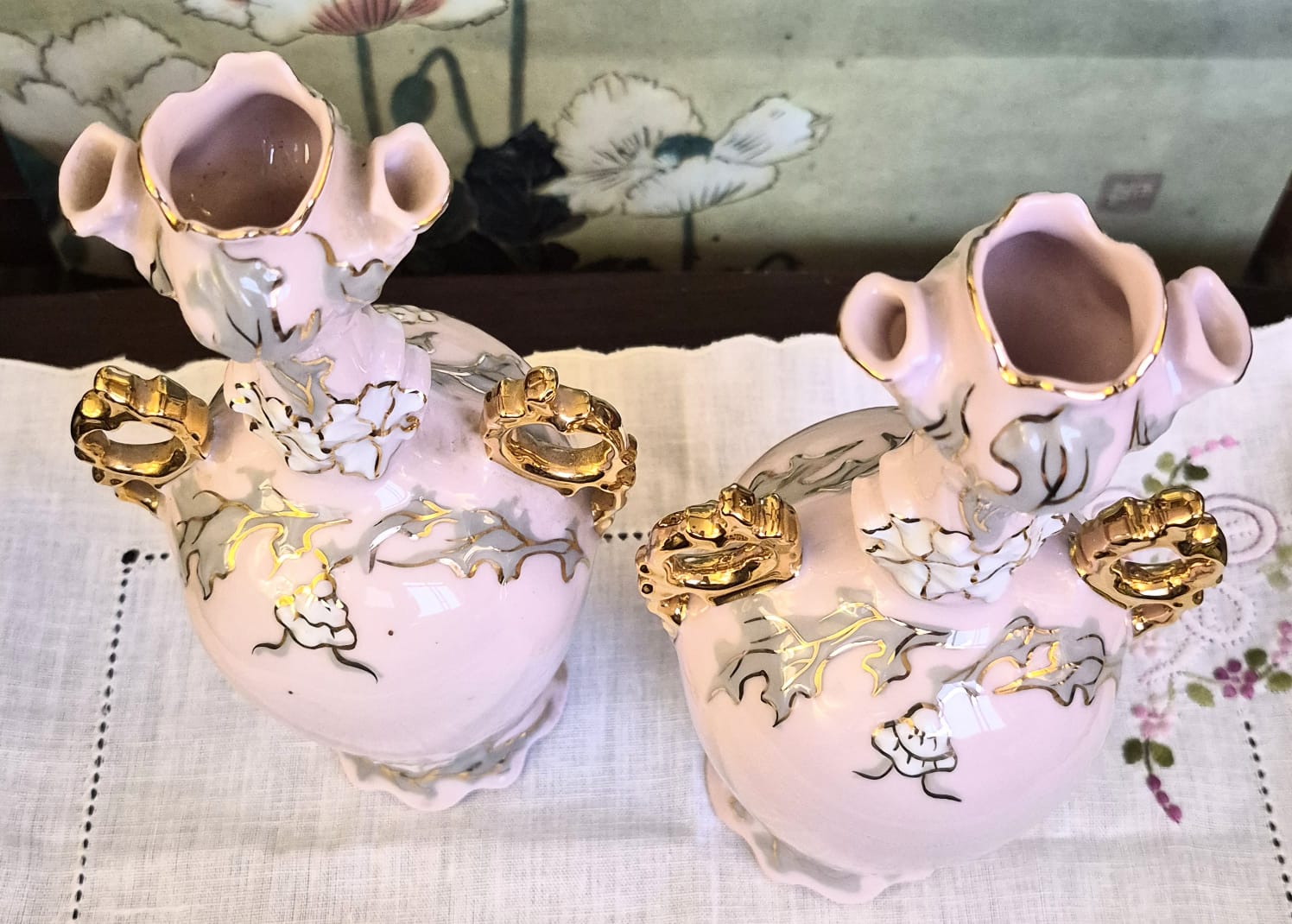 Vasos / ânforas, maravilhosos, em raríssima porcelana rosa tcheca produzida pela tradicional e chiquíssima manufatura Haas &amp; CzJzek