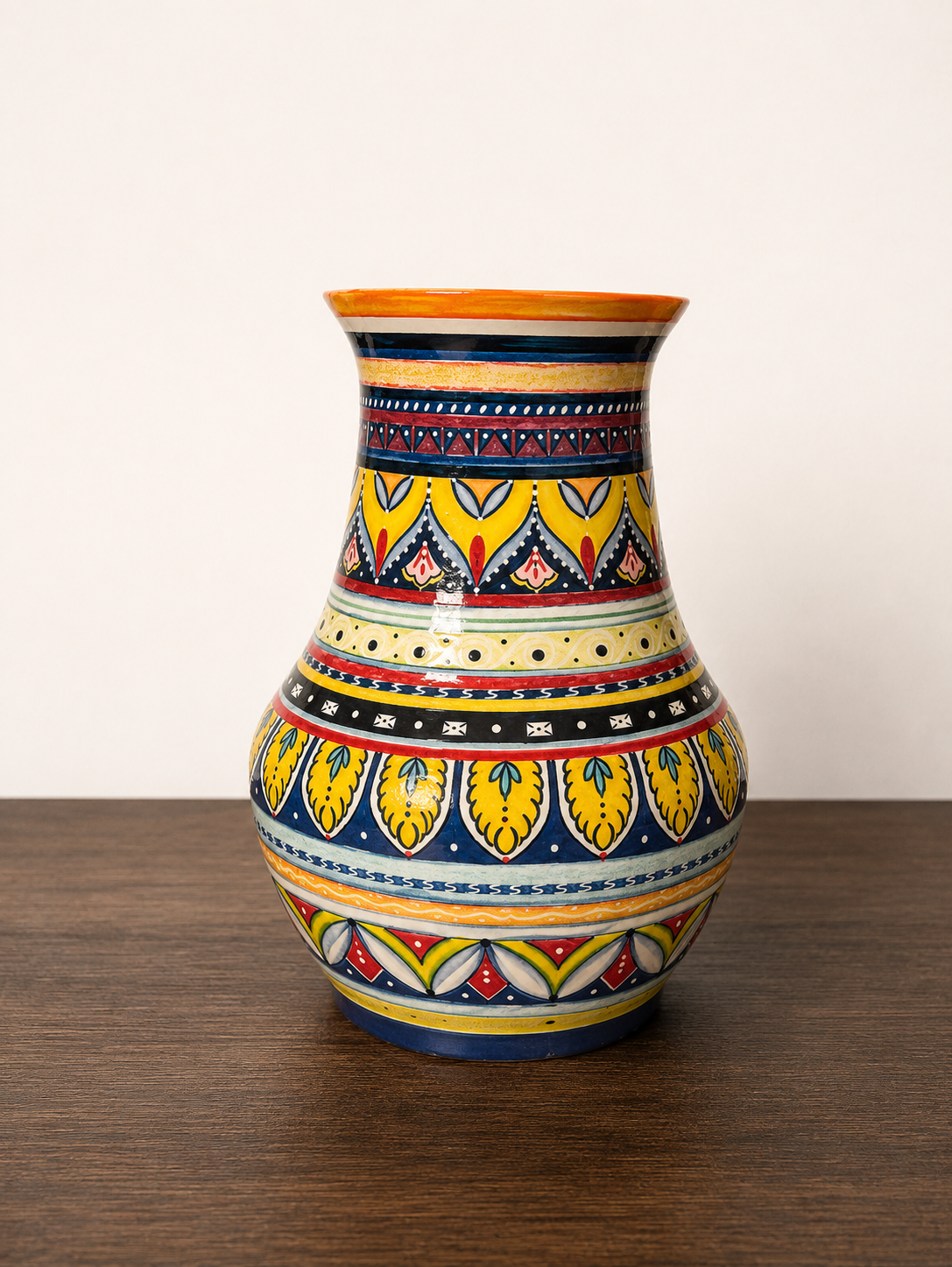 Vaso decorativo em cerâmica policromada com pintura feita à mão (DMCPS_581)