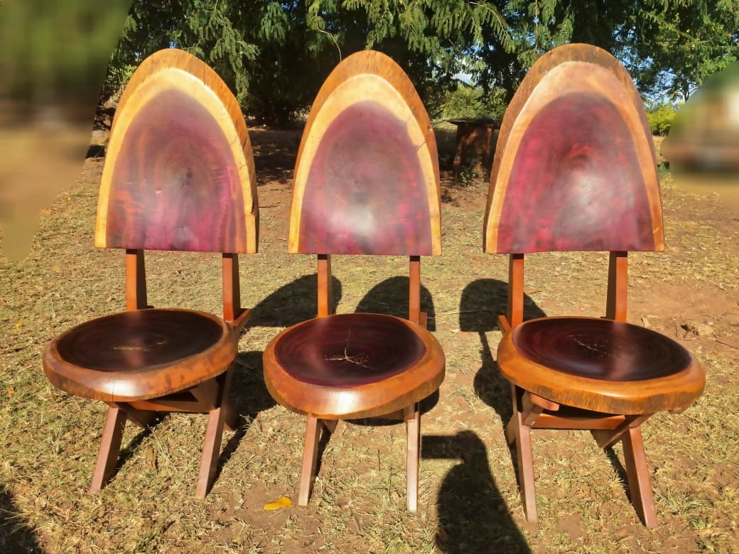 Mesa prancha com 8 Cadeiras artesanal