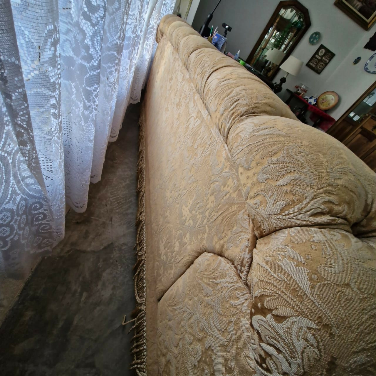 1000663695