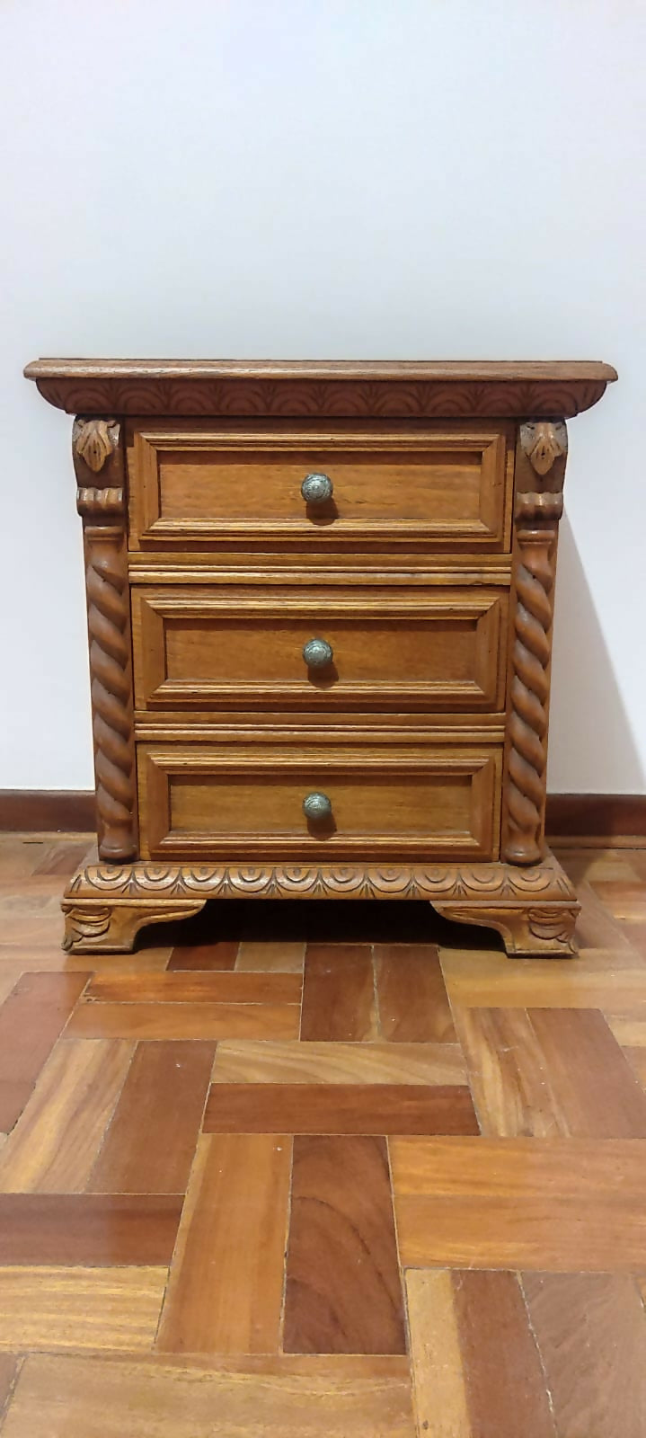 Mesa de Cabeceira colonial 2 unidades, valor unitário