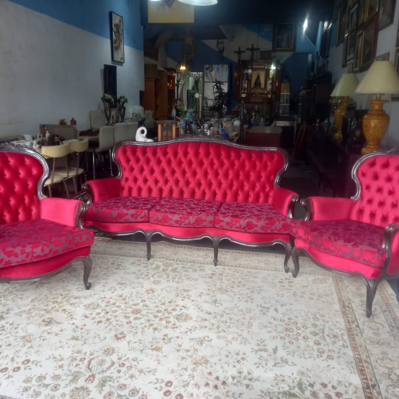 Jogo de Sofá em estofado Capitonê vermelho 