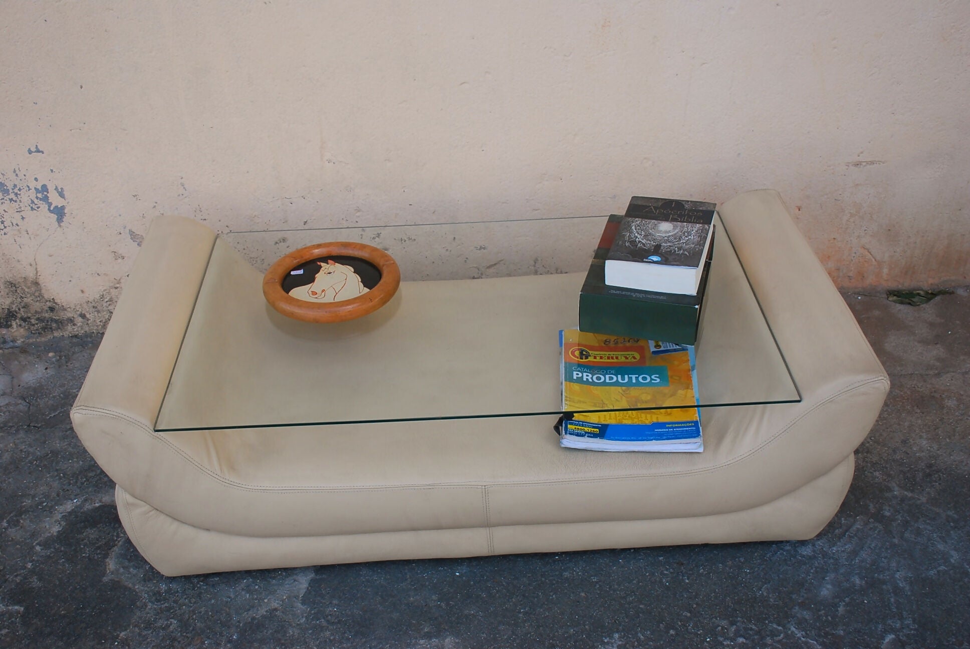 Mesa de Centro Corino E Vidro Anos 80 Revisteiro