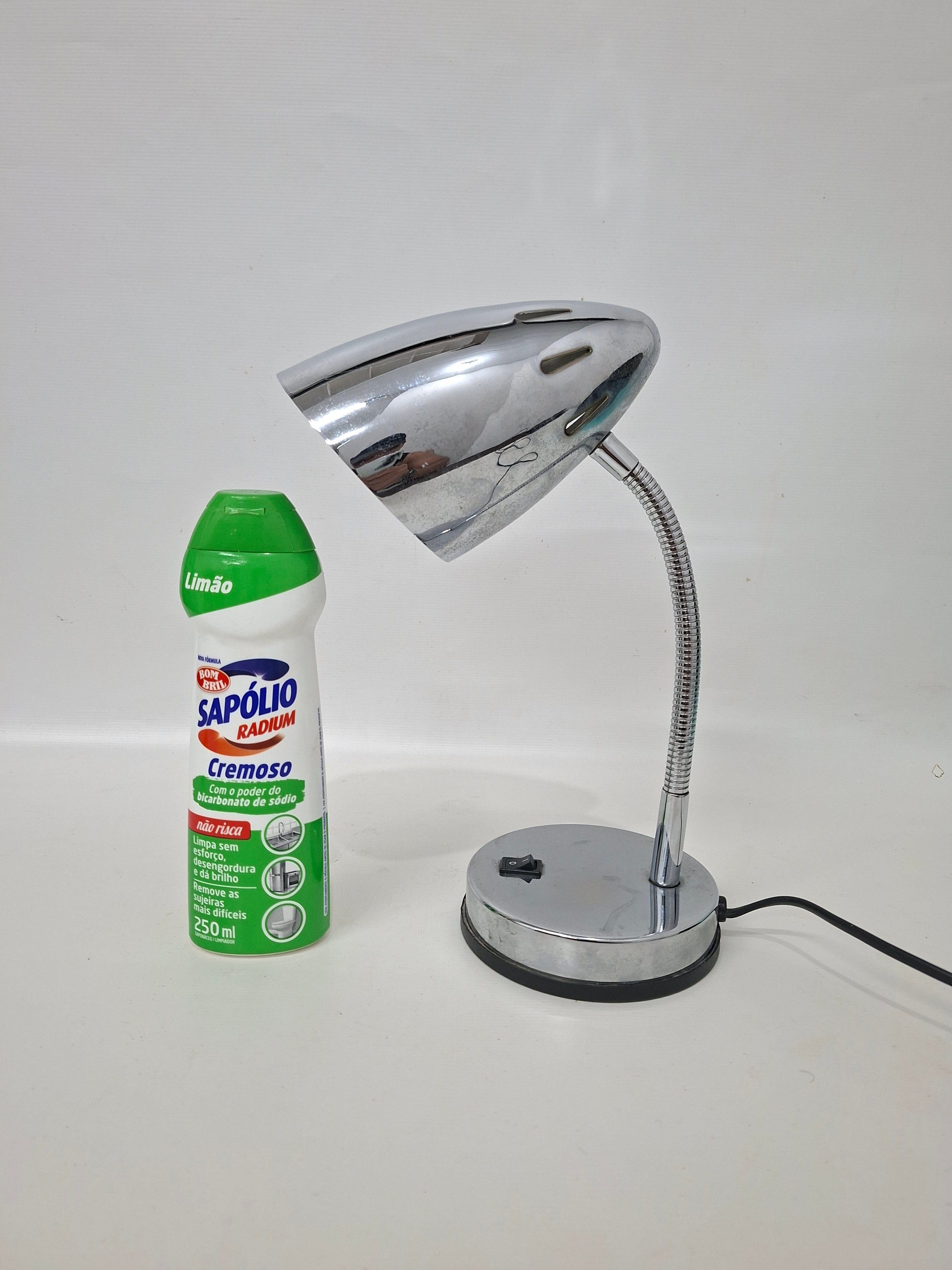 Luminária Design em Metal Cromado