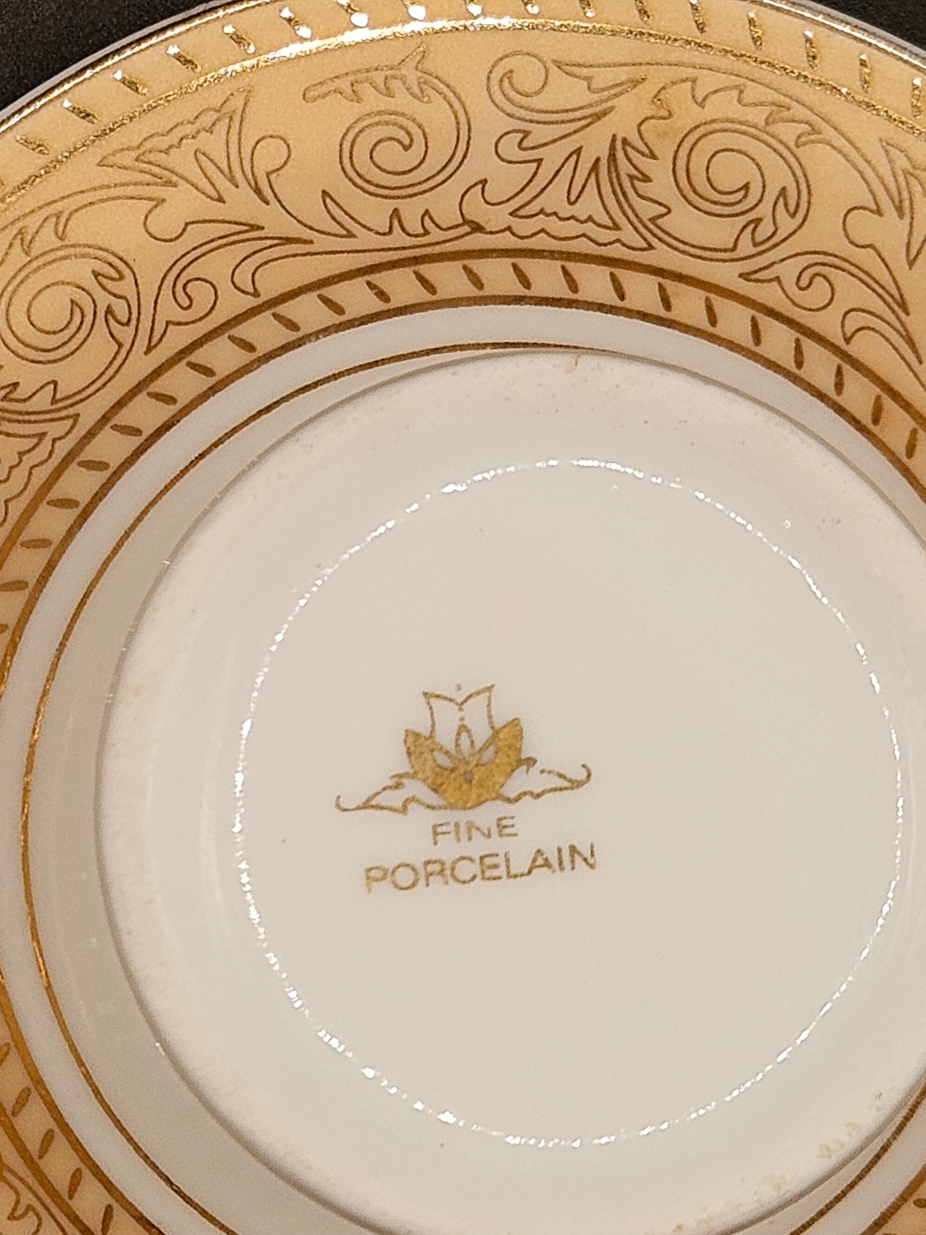 Xícaras de Café em Porcelana Japonesa Yusui com Ouro