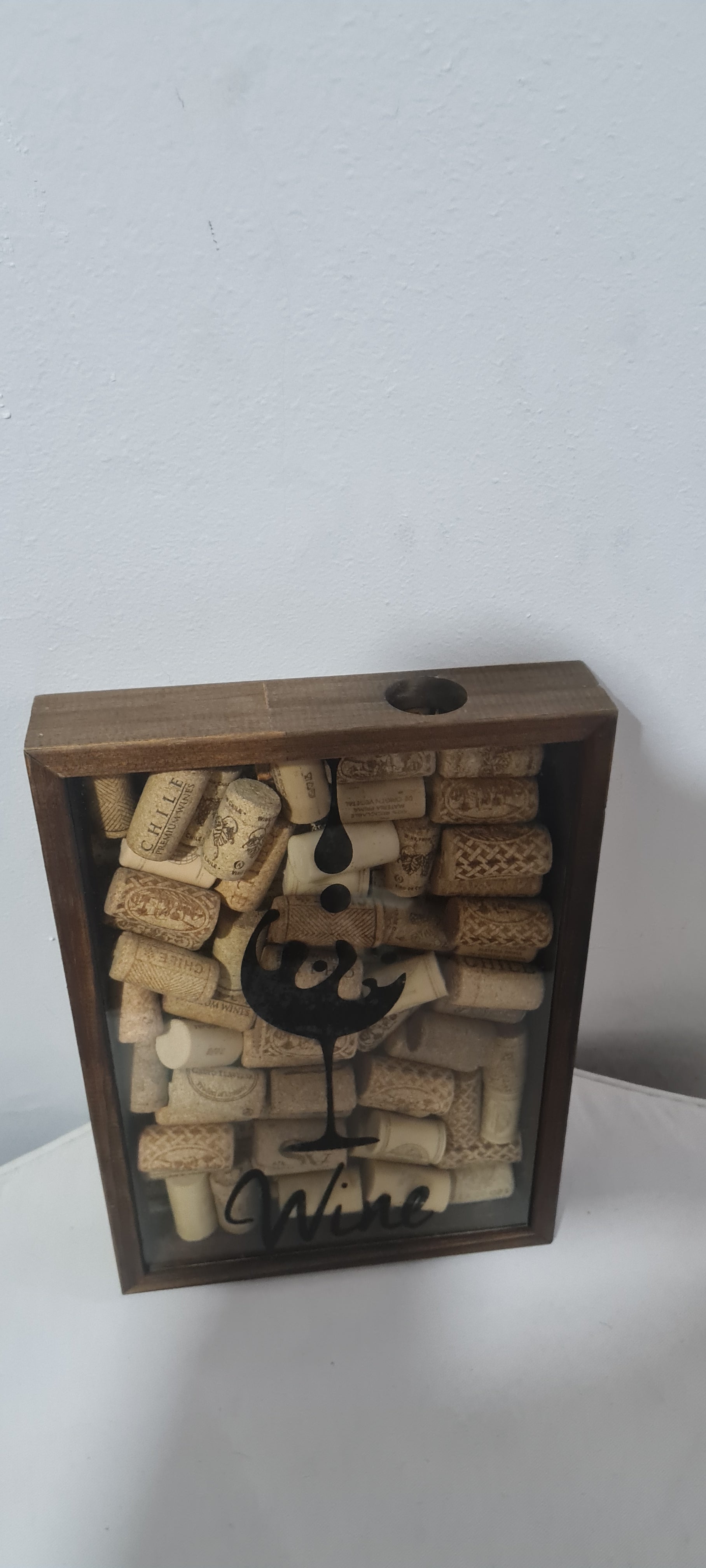 Quadro Decorativo Rústico Taça de Vinho – Acompanha Coleção de Rolhas