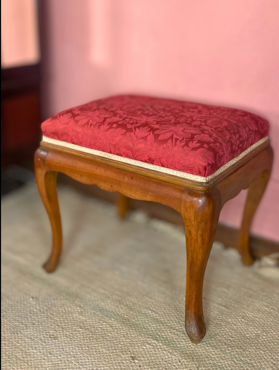 Banqueta Chippendale Elise