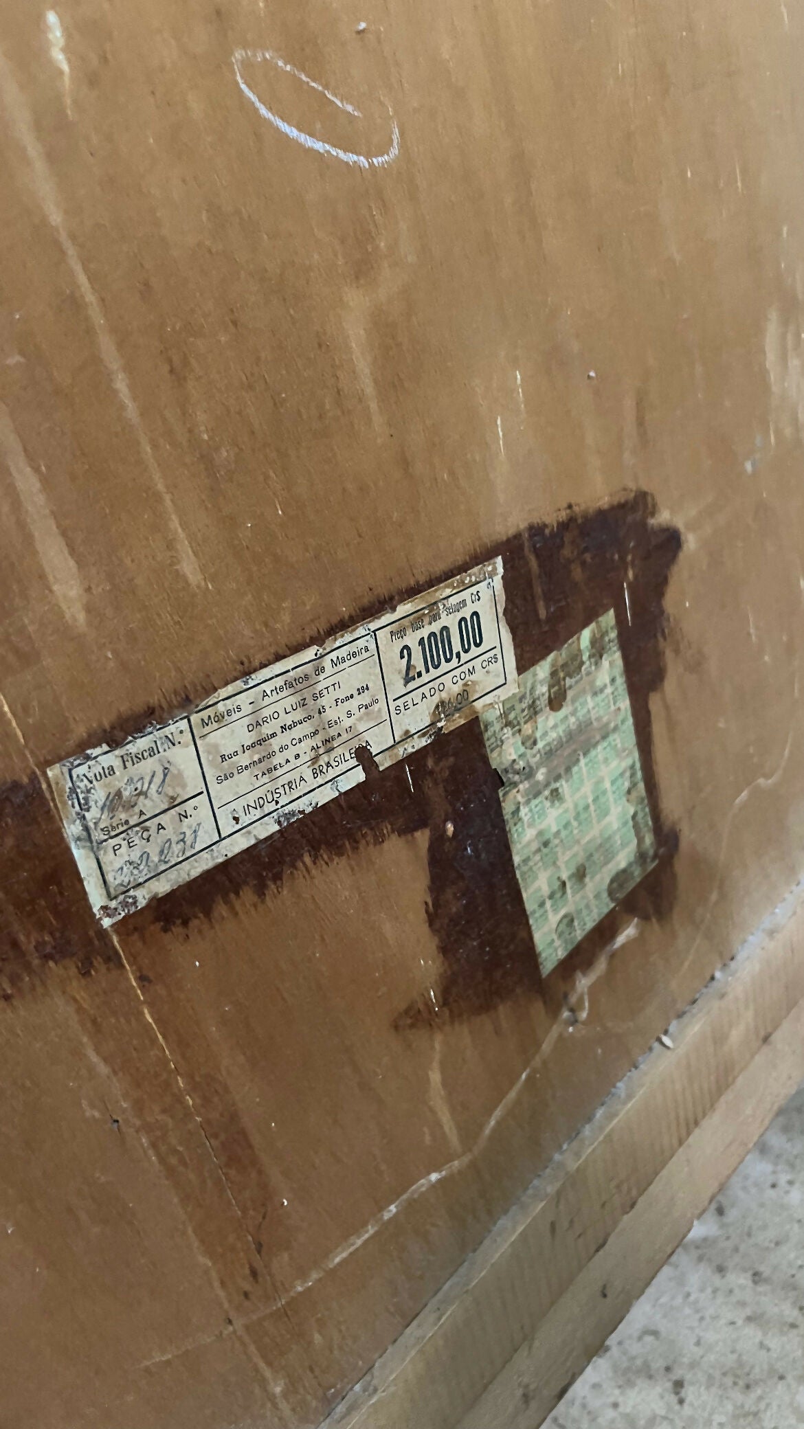 CÔMODA/ESCRIVANINHA/PENTEADEIRA ANOS 50 pés palito (temos o guarda roupas também)