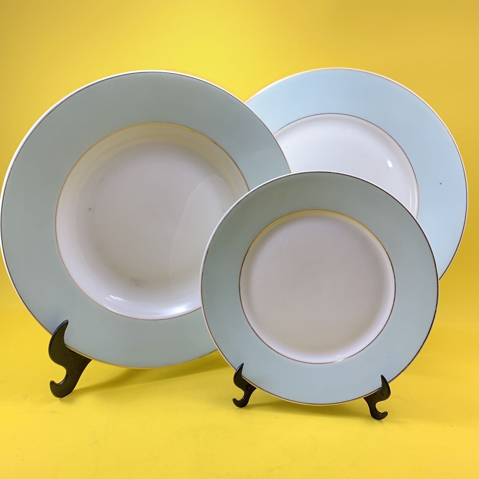 Jogo de Jantar Porcelana Mauá com friso azul claro - Déc.1950