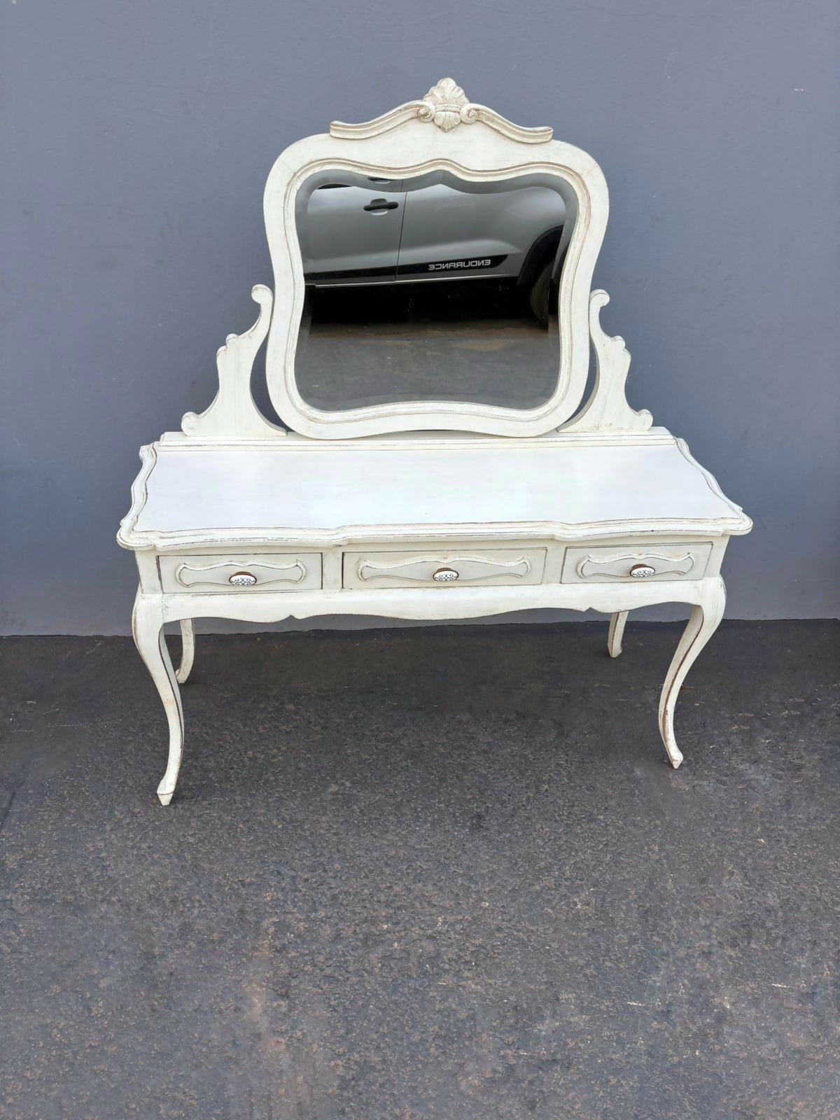 Conjunto Mesa de Cabeceira + Penteadeira Vanité Louis XV