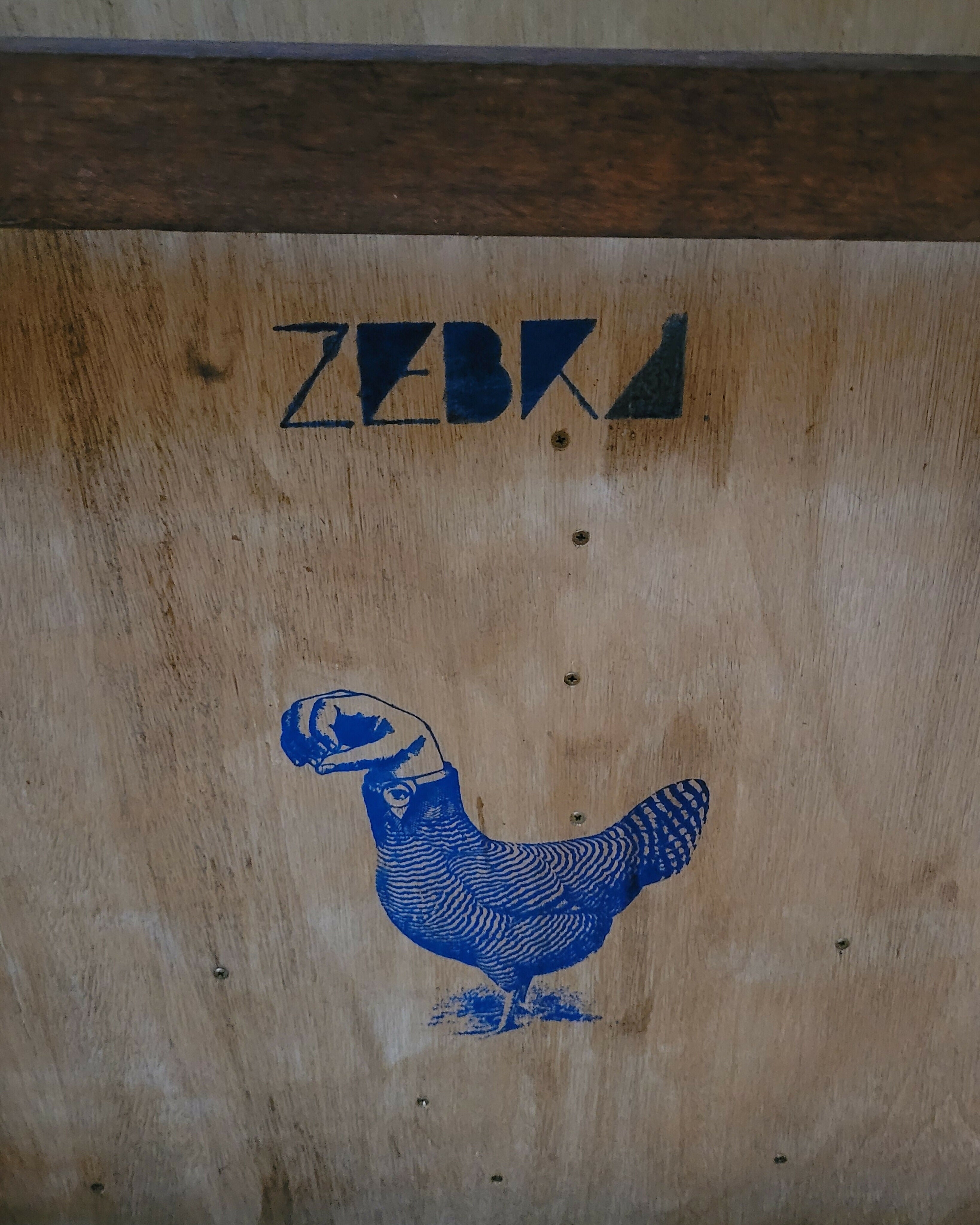 Mesa de centro meio anos 1960, meio anos 2020 (assinada!)