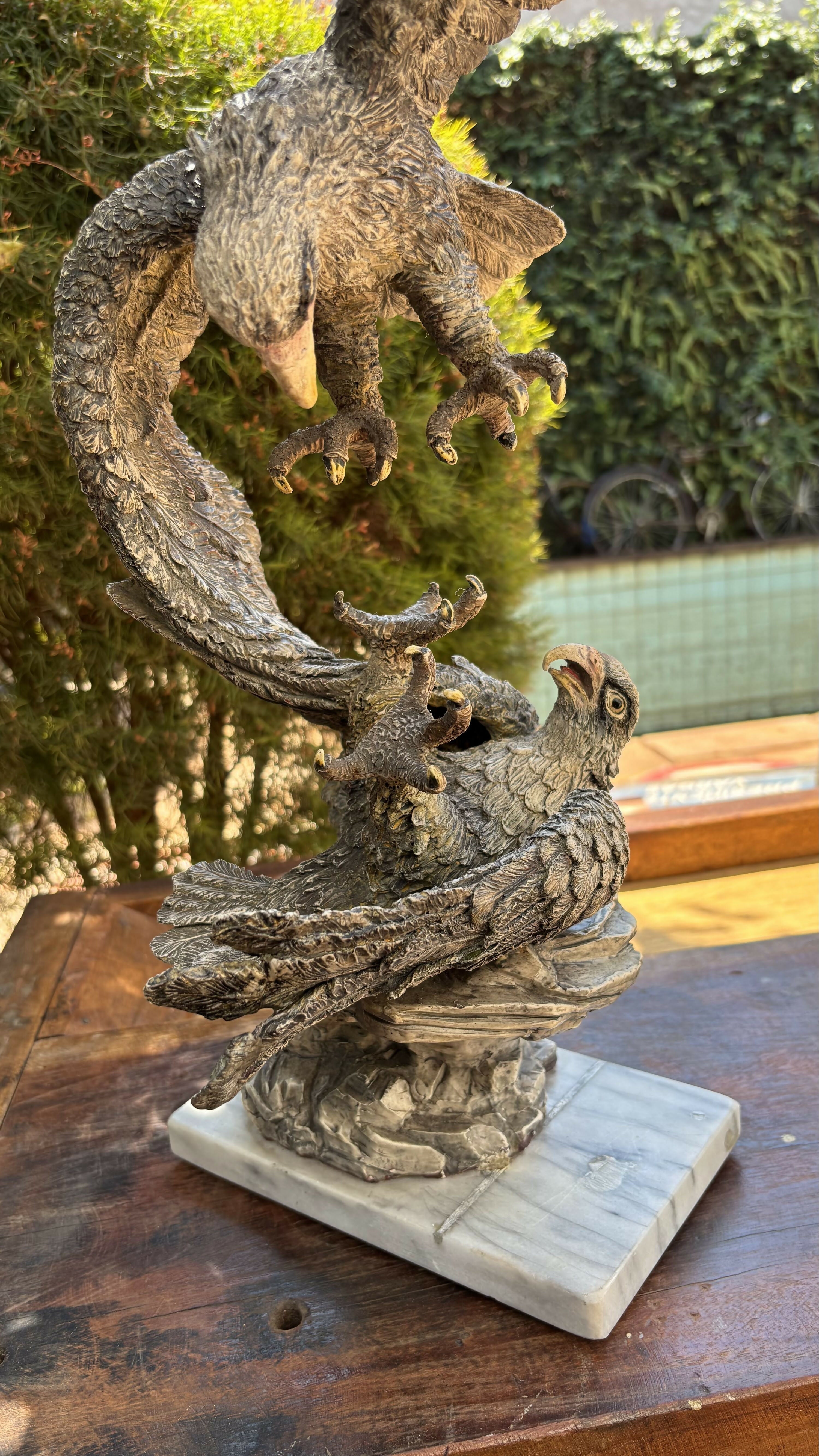 Escultura de Águias