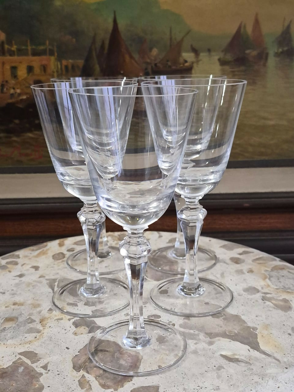 Conjunto com 5 taças em cristal de chumbo finíssimo Strauss, para vinho. Maravilhosas e intactas.