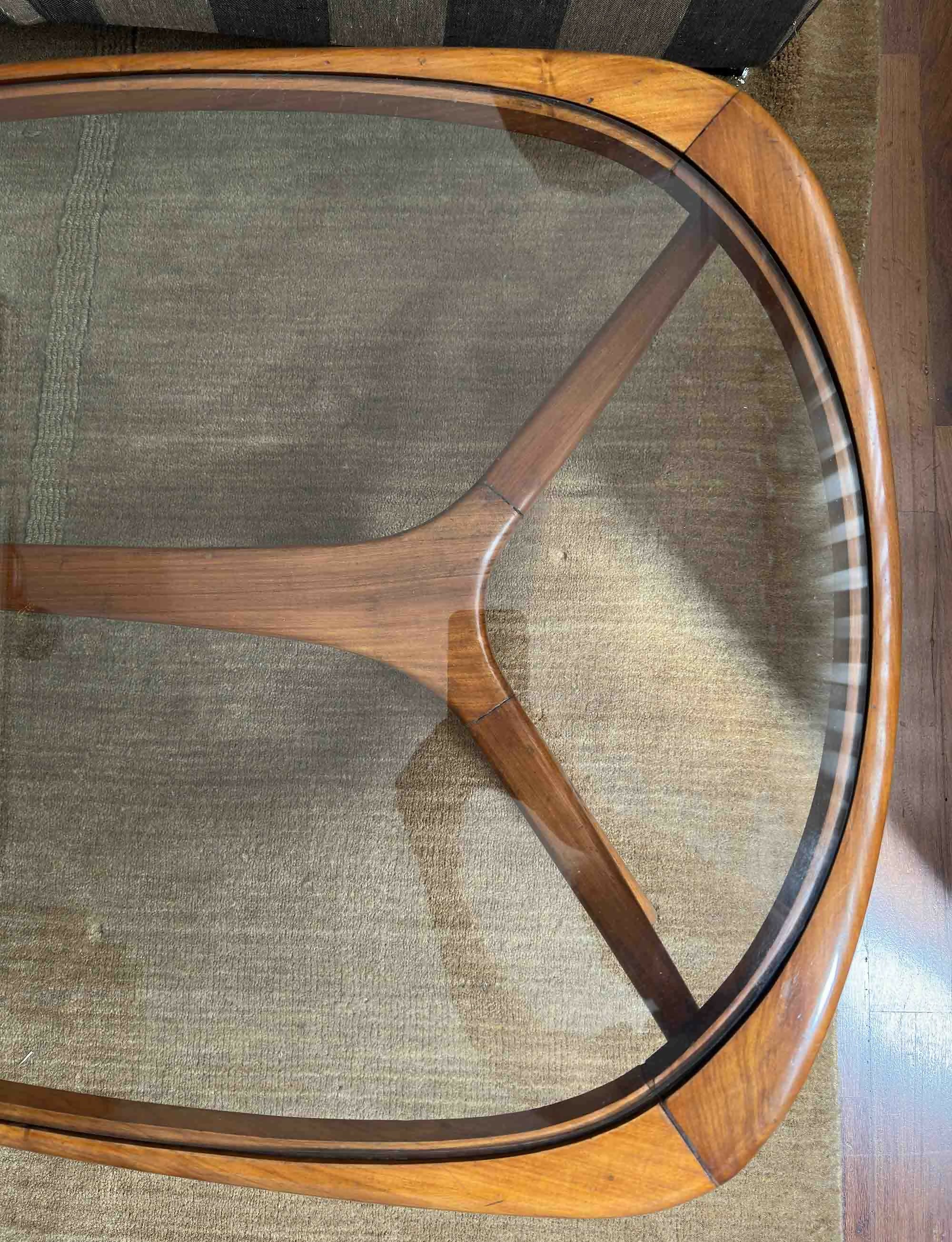 Mesa de centro ou apoio em Caviúna e vidro - Scapinelli