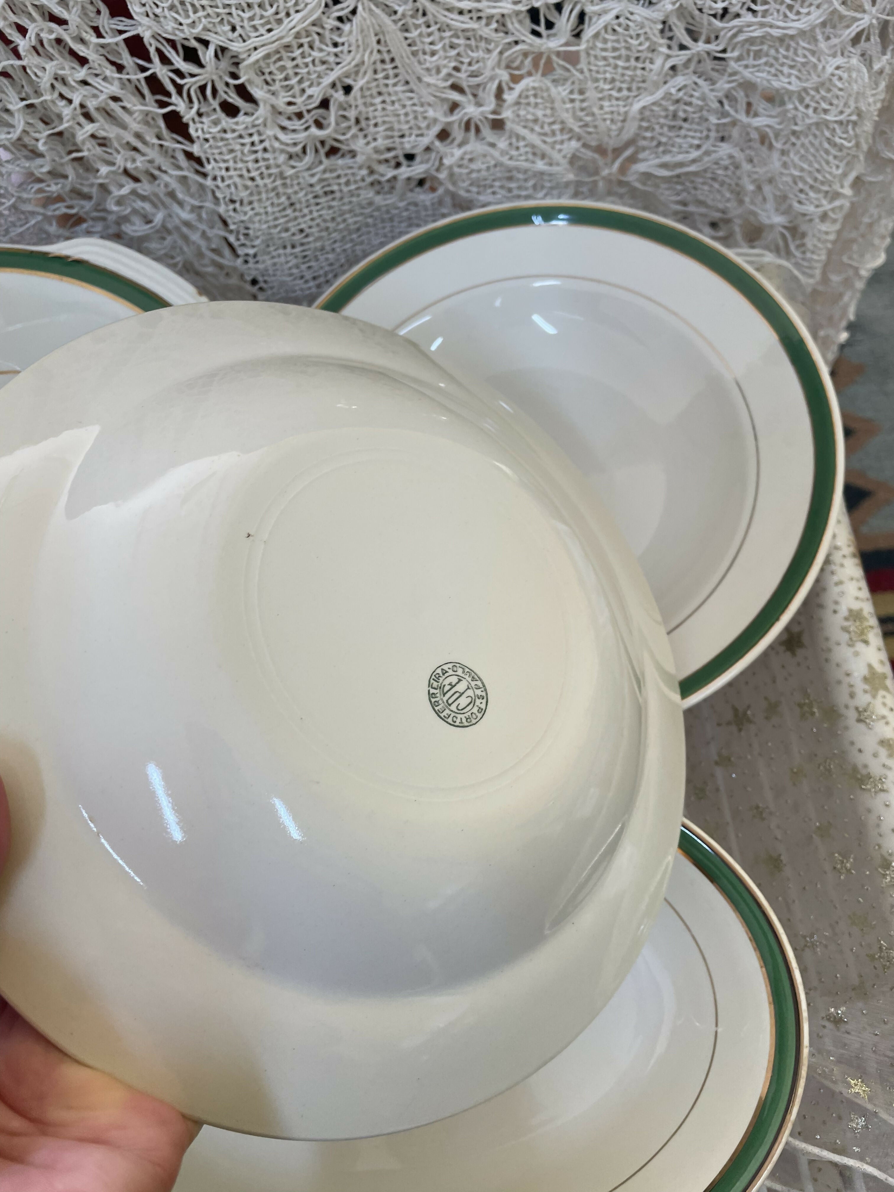 Jogo de pratos fundos e travessas Porto Ferreira