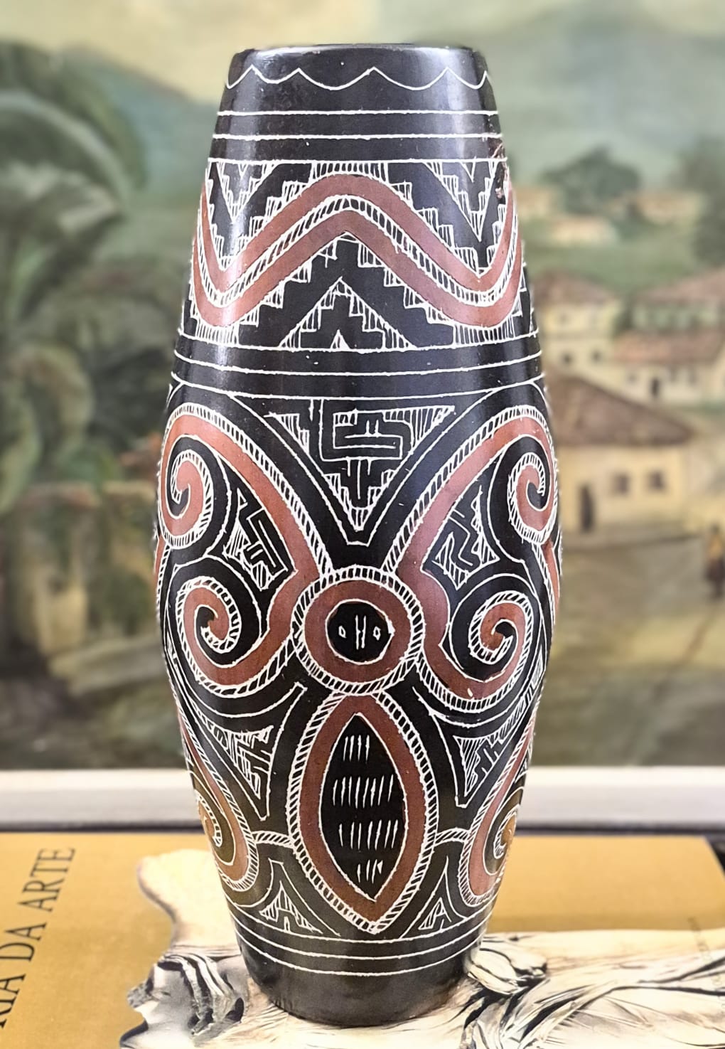 Vaso em cerâmica indígena nacional Marajoara em perfeito estado