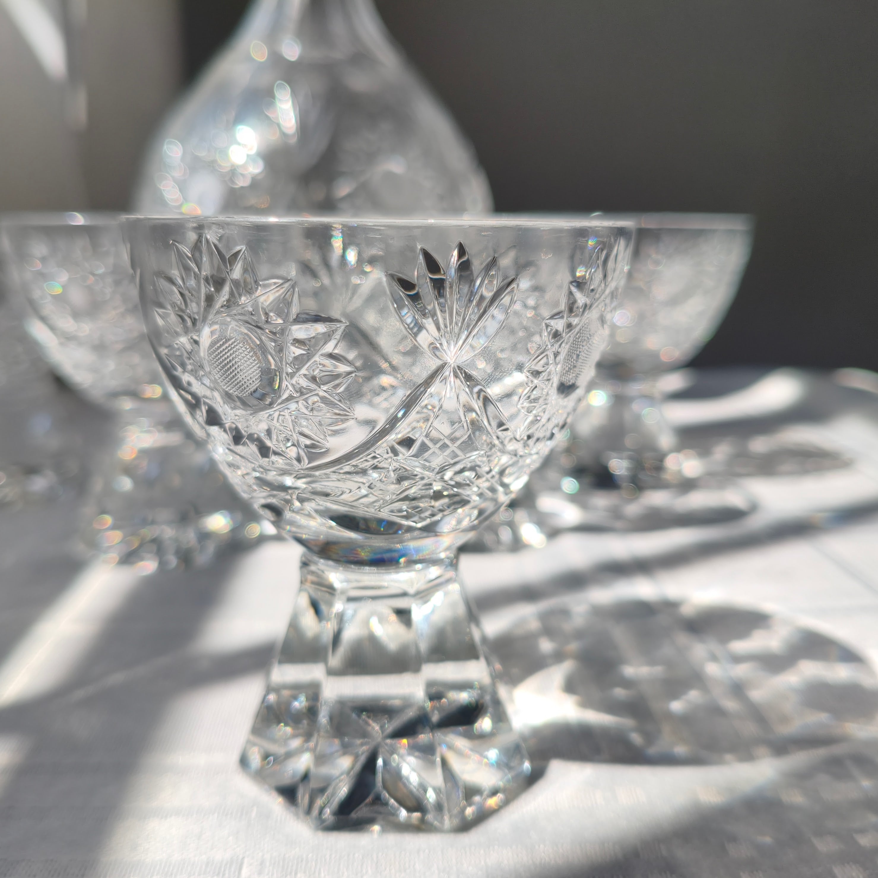 Conjunto licoreira e copos em cristal lapidado
