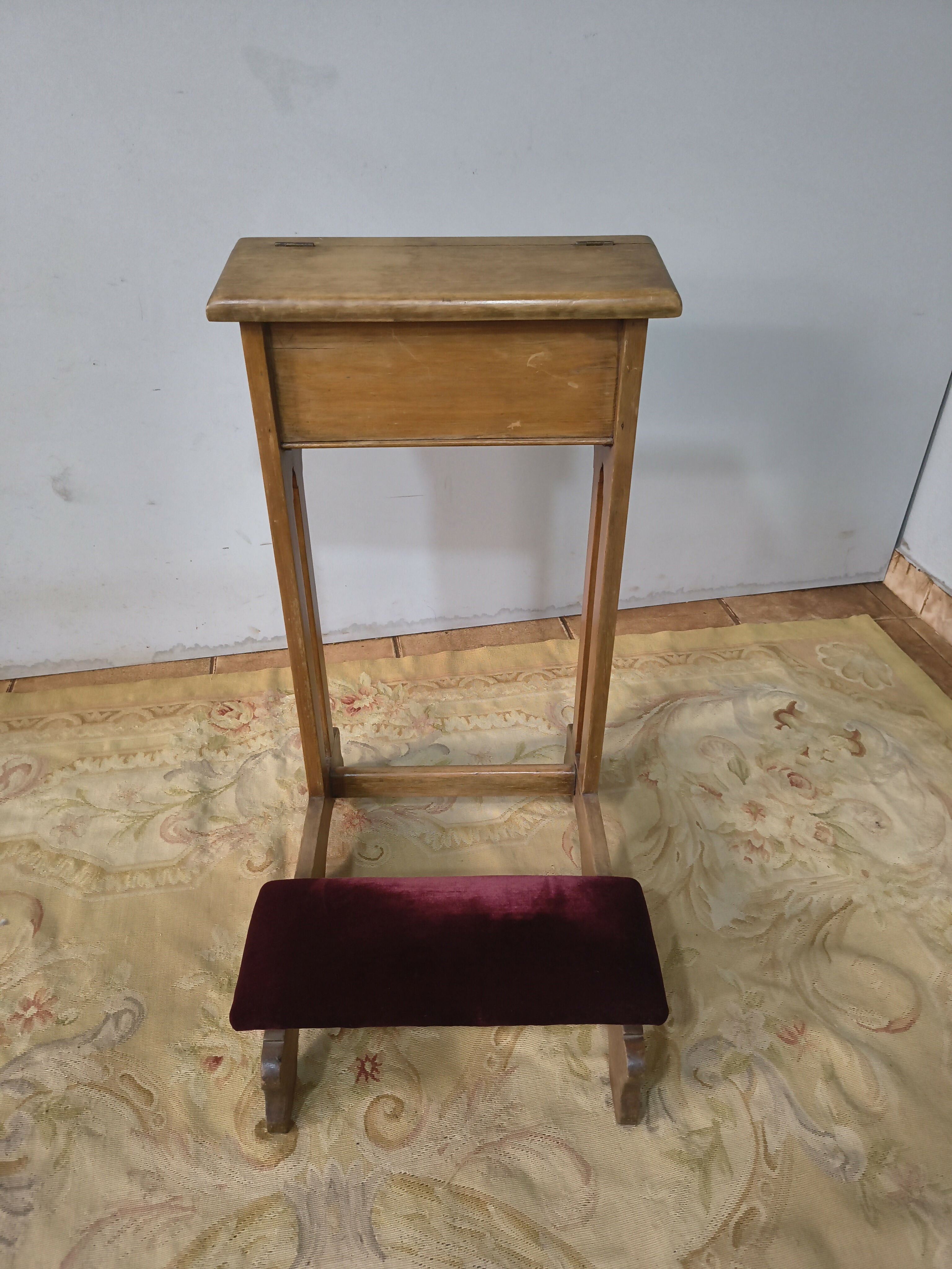 Genuflexório em Perobinha