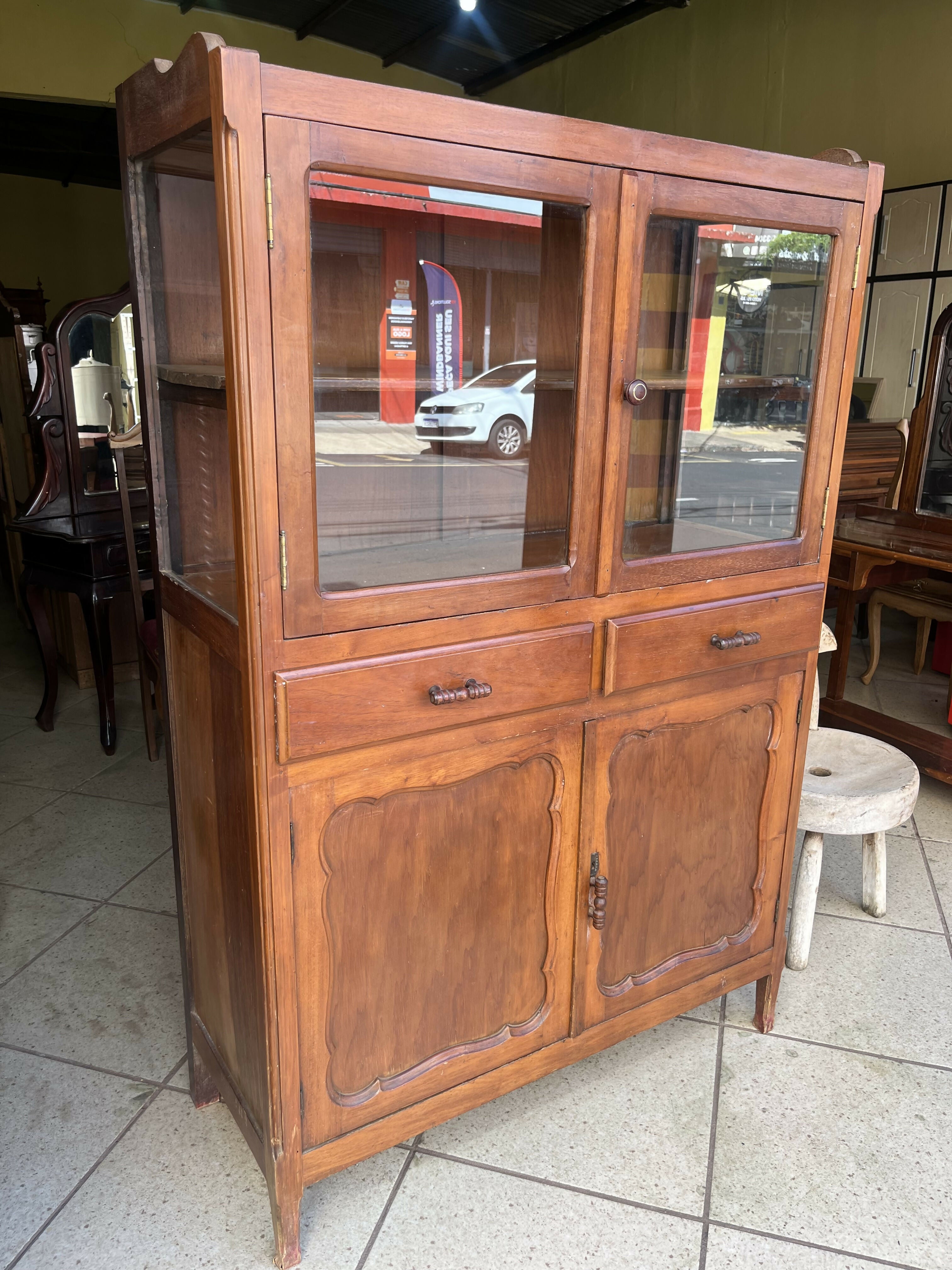 GUARDA COMIDA ANTIGO EM PERFEITO ESTADO