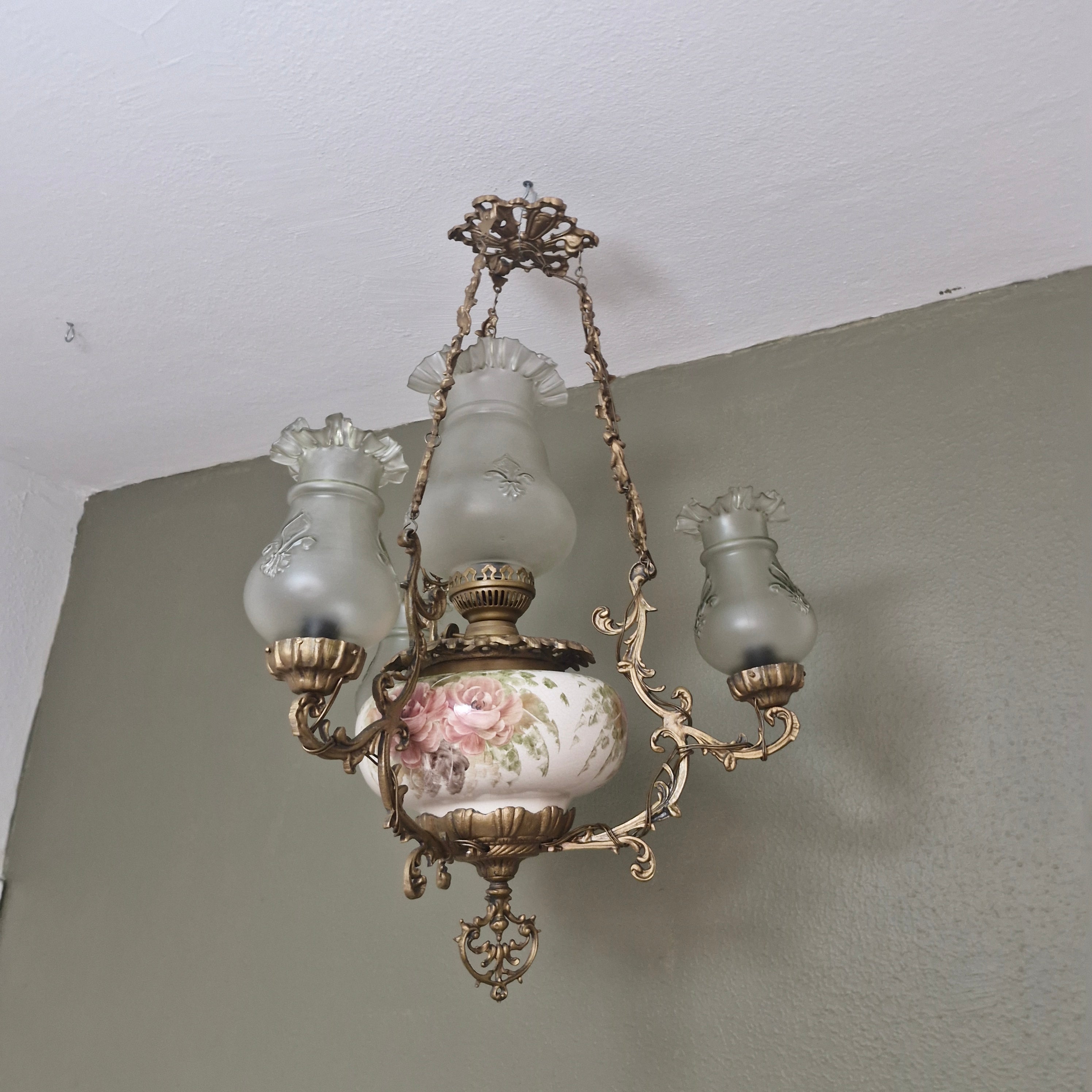Lustre Pata Choca com pintura floral 