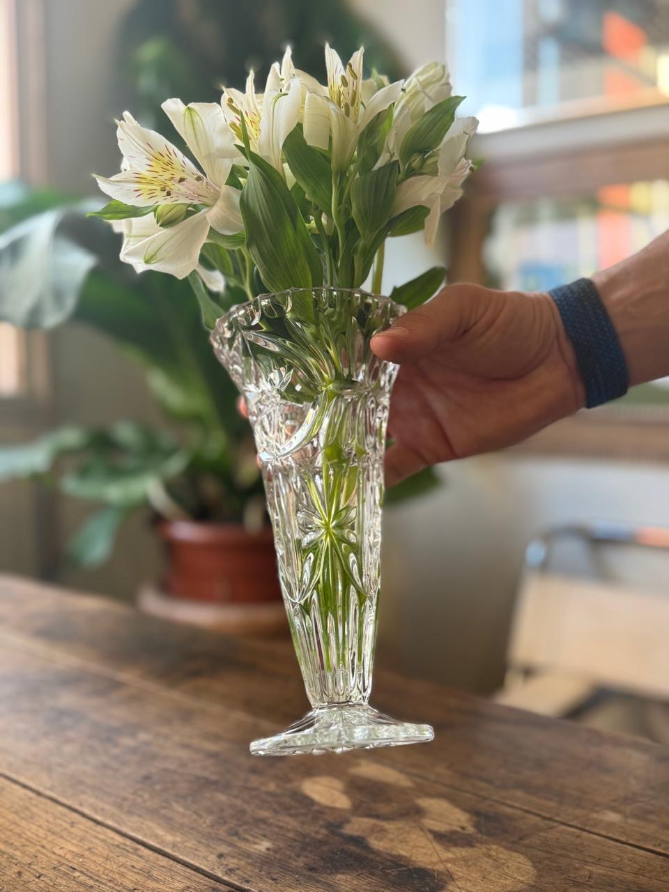 Vaso de demi-cristal afunilado (20cm)