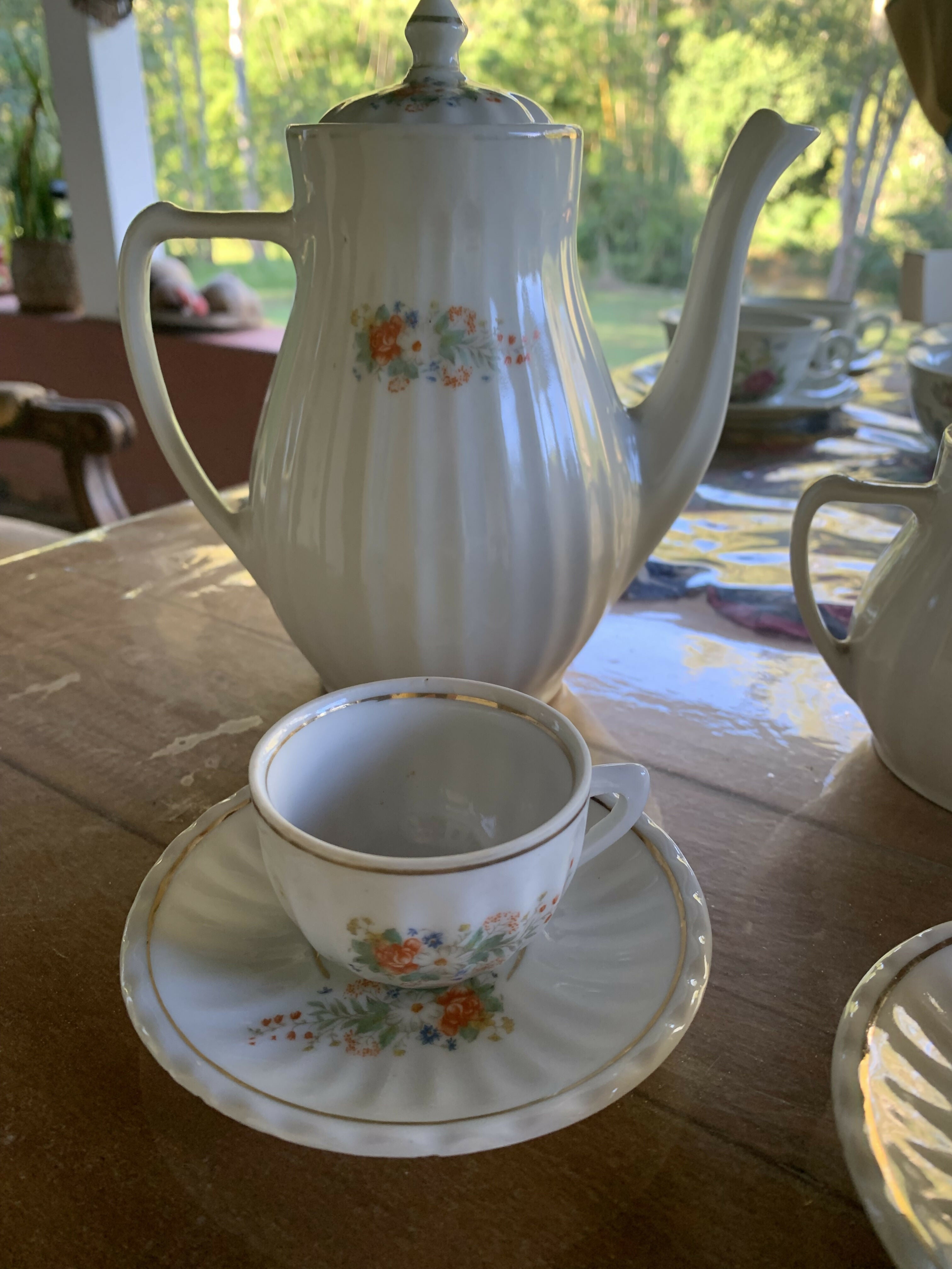 Jogo de café antiguinho Pozzani