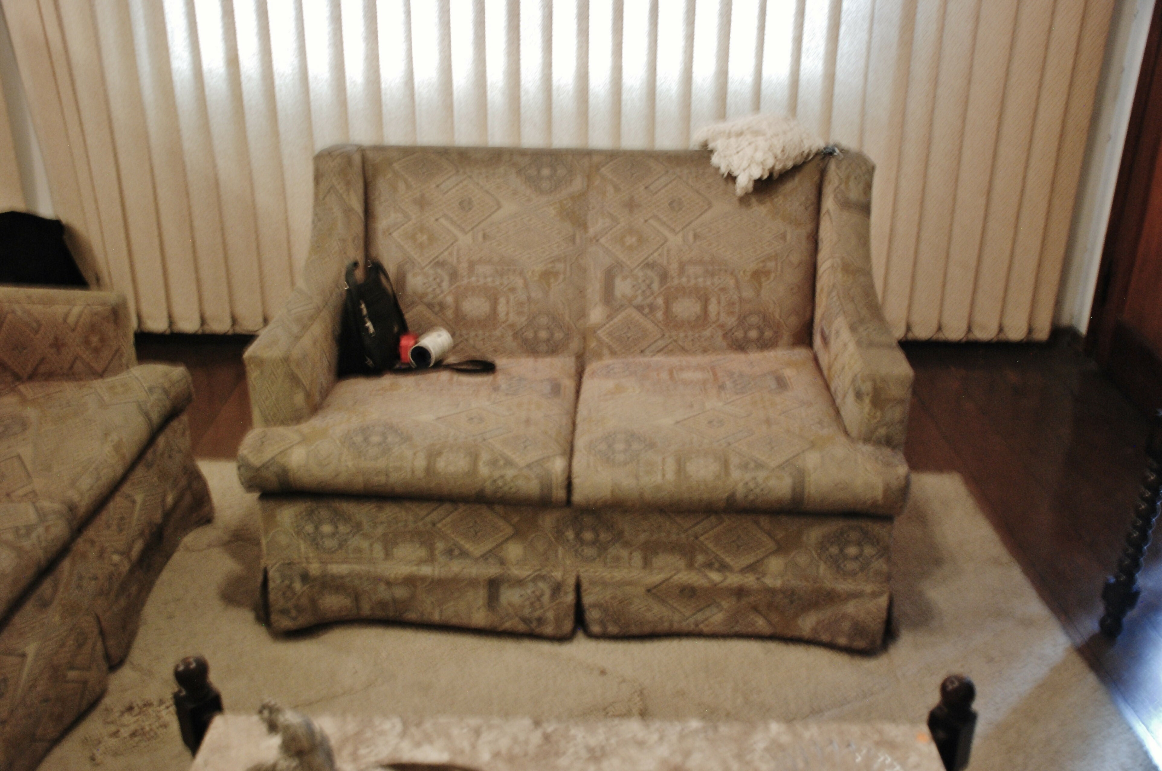 sofa anos 70 - 4 e 2 lugares - 2.30 x 80 - 1.20 x 80