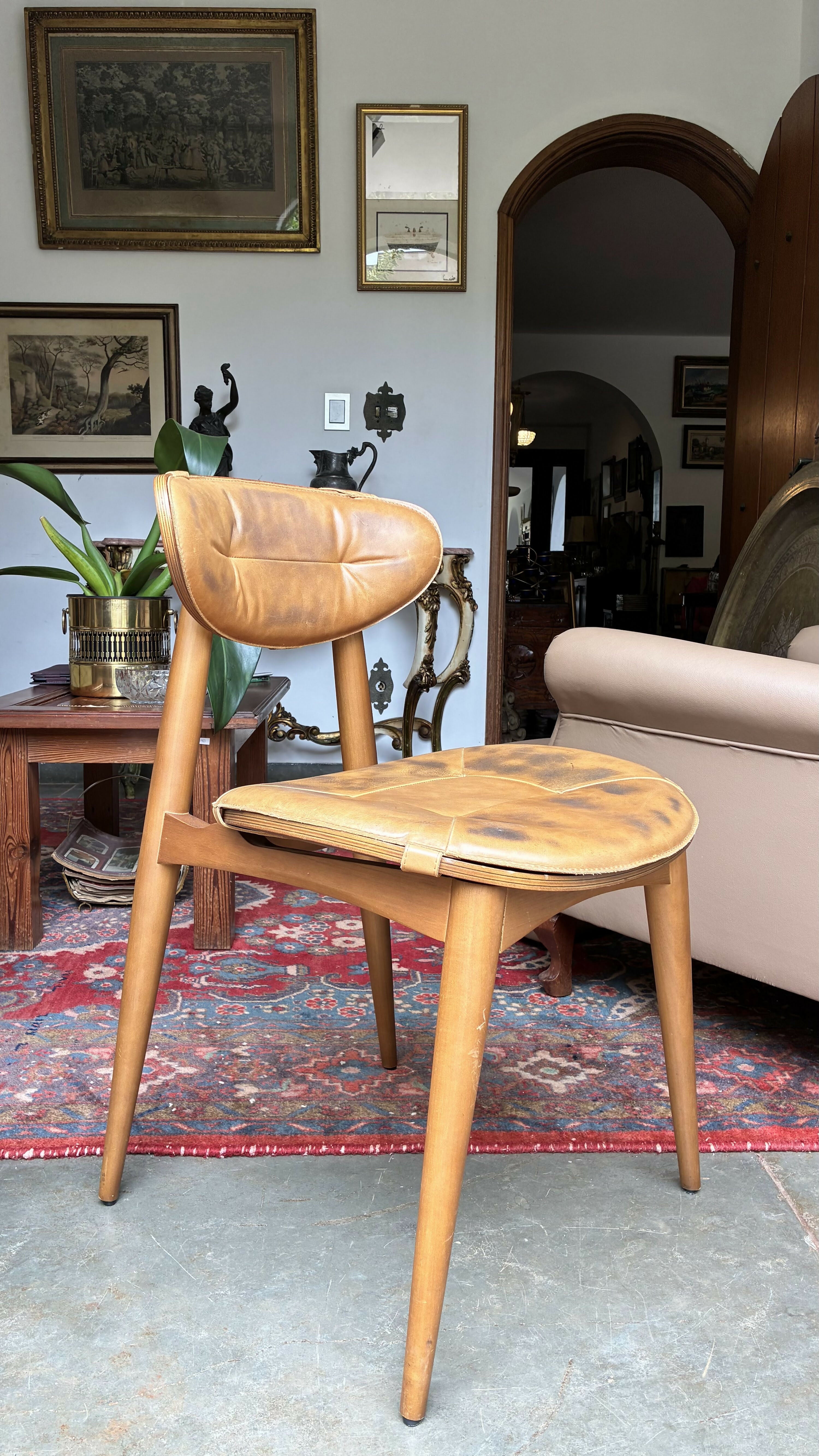 Cadeira de Design em Madeira