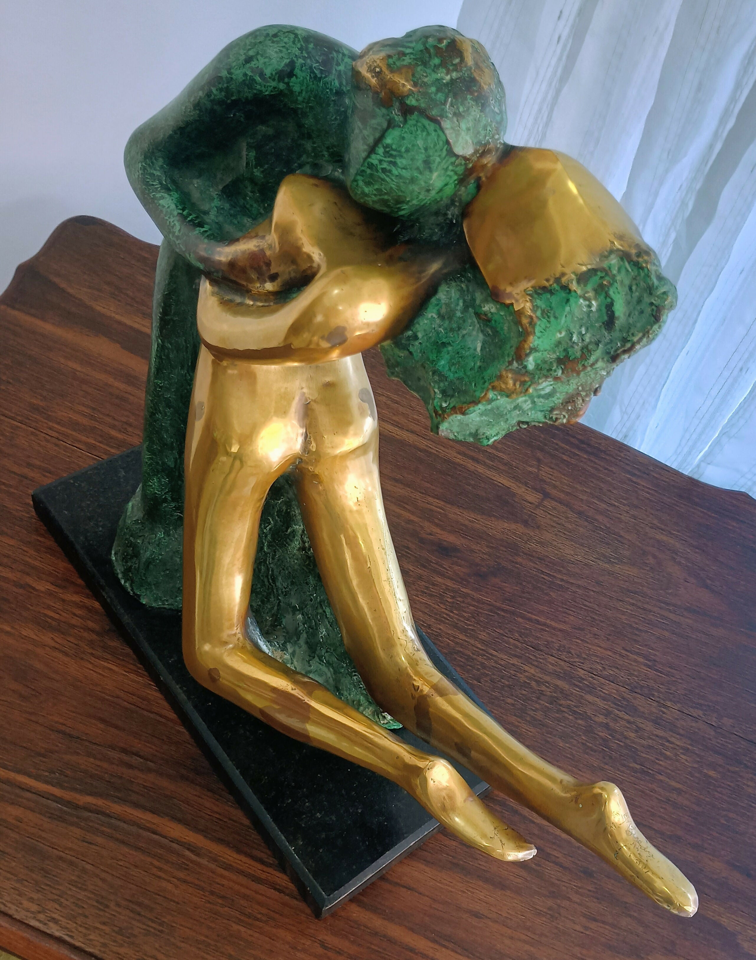 Escultura em bronze década 60 grande porte