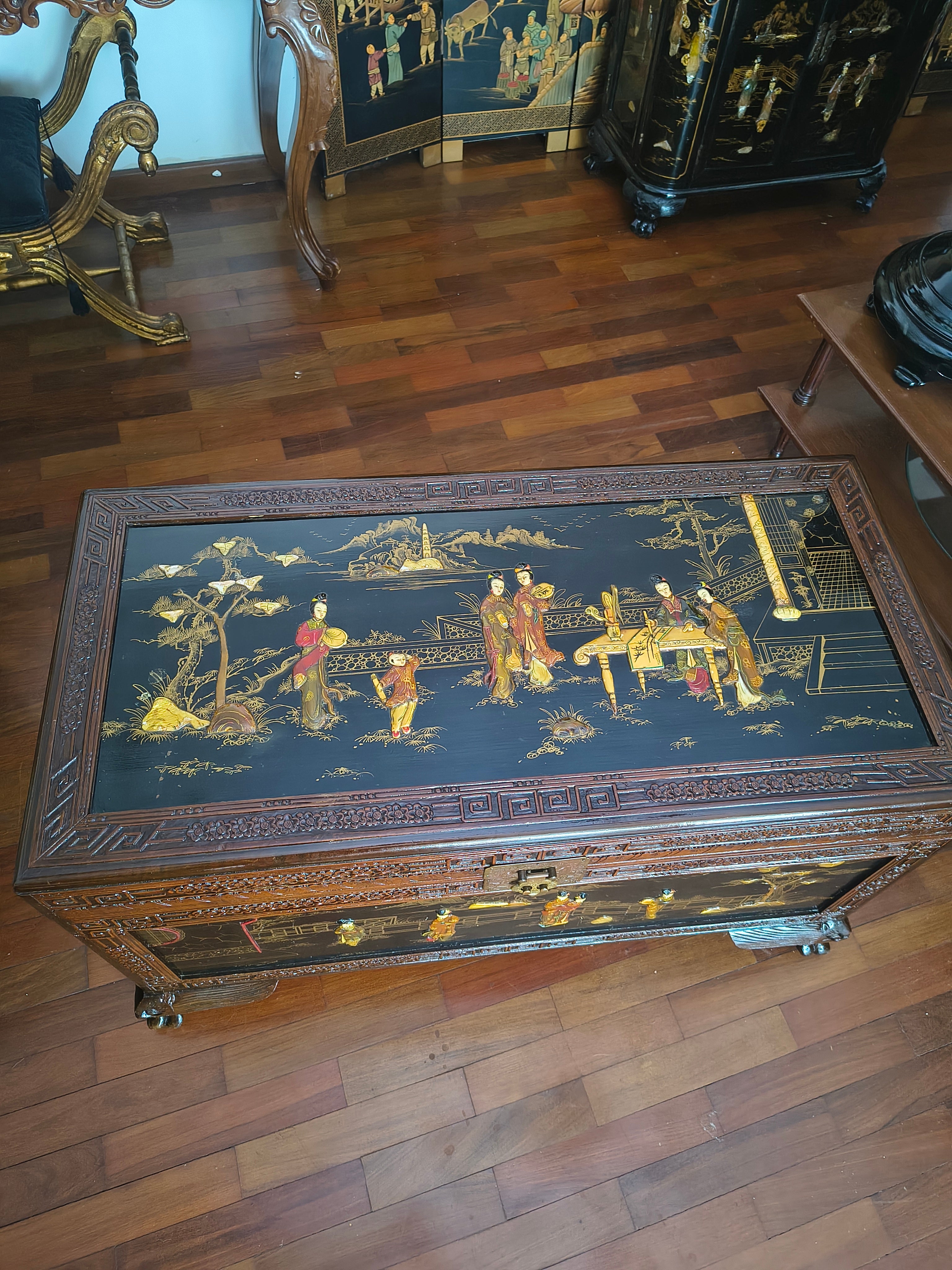 Baú Chinoiserie