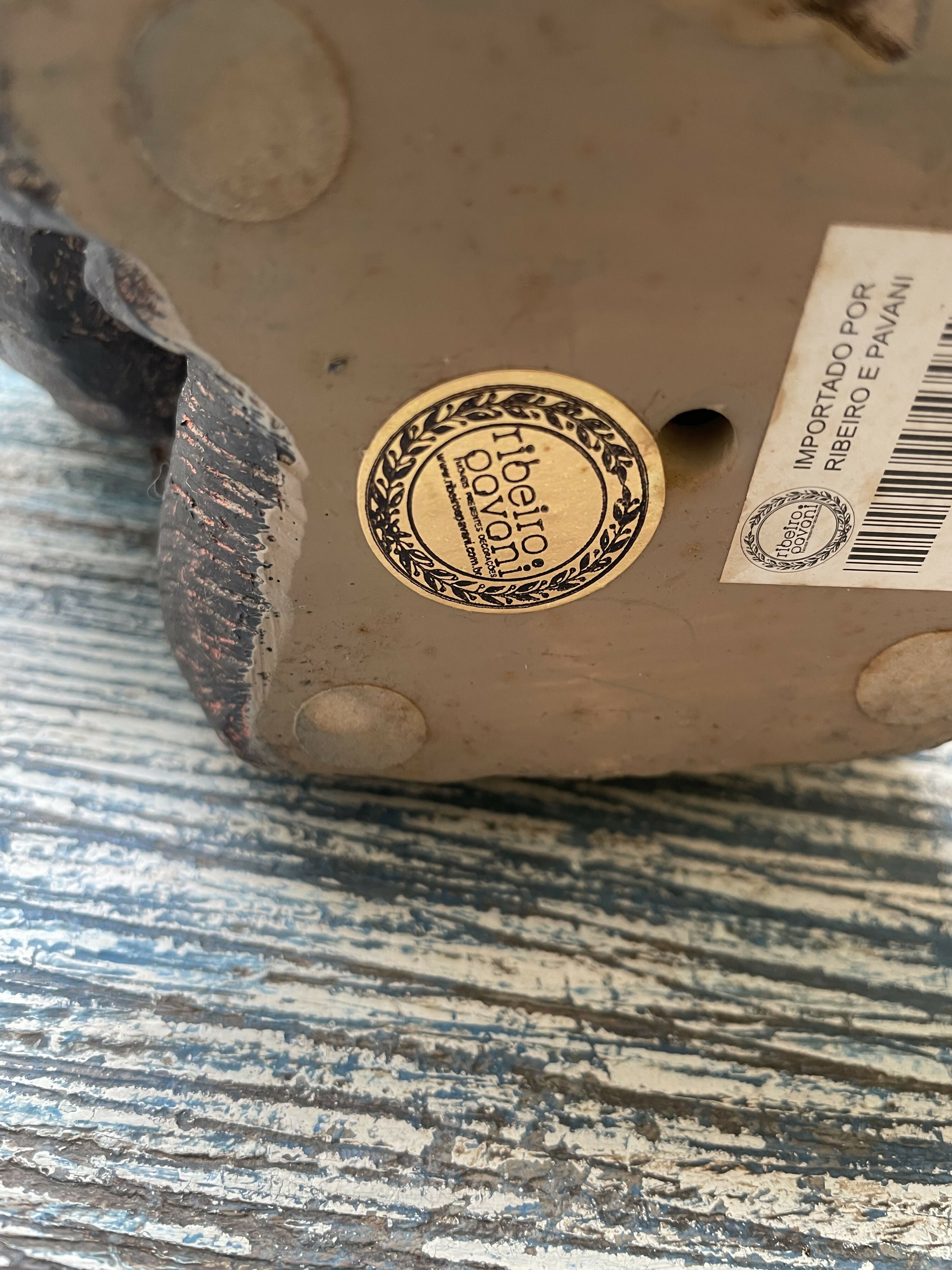 Estatueta de macaco importada - Ribeiro e Pavani