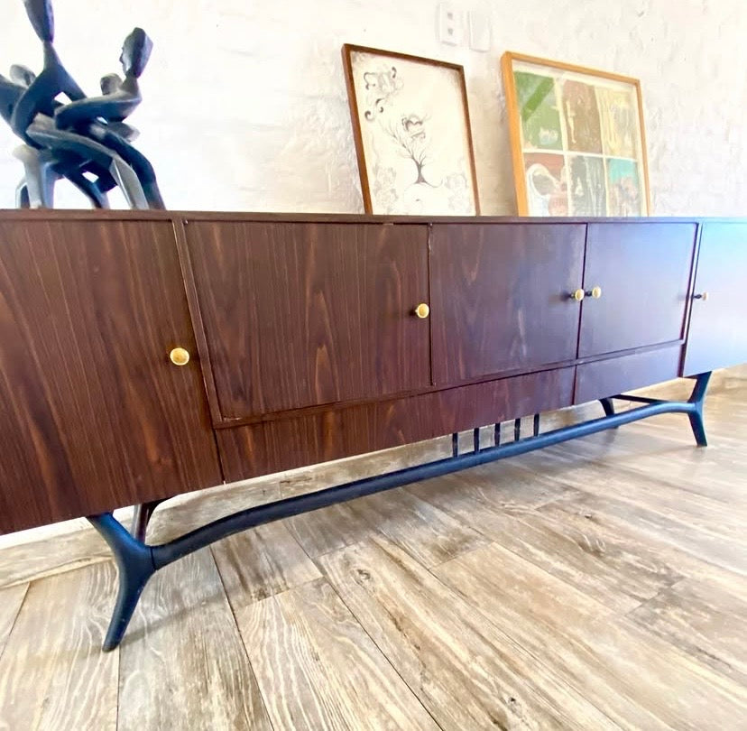 Buffet anos 50 em fórmica jacarandá de epoca