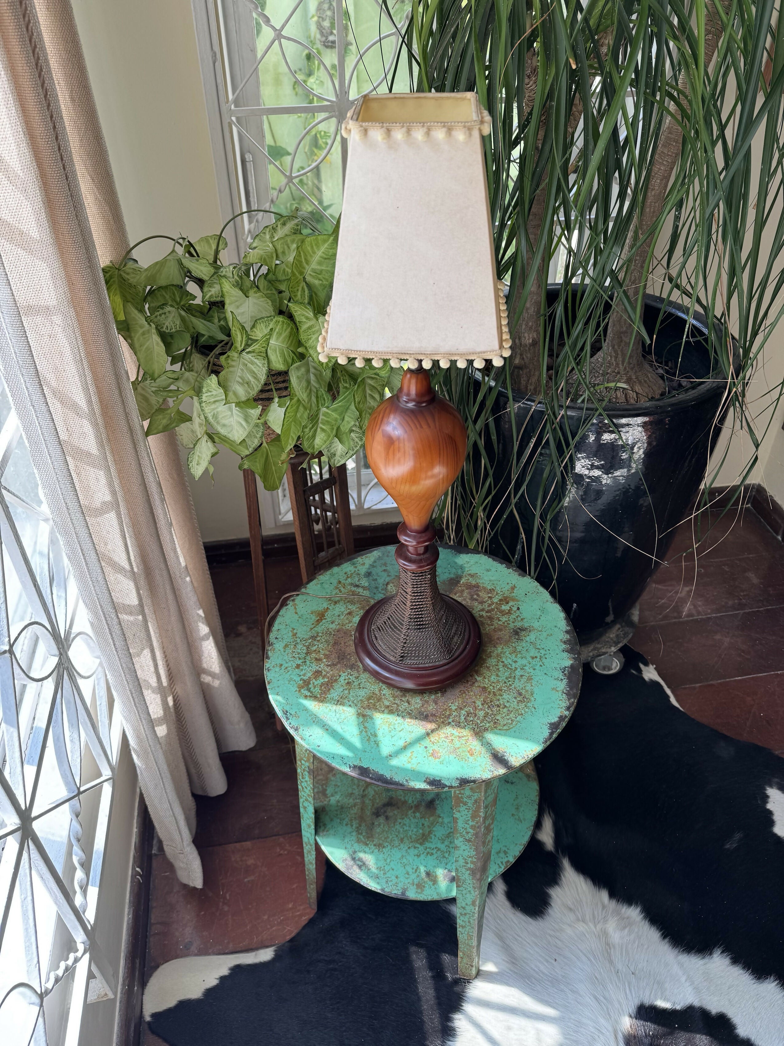 Anos 60 - Abajur luminária de madeiras nobres e cúpula vintage