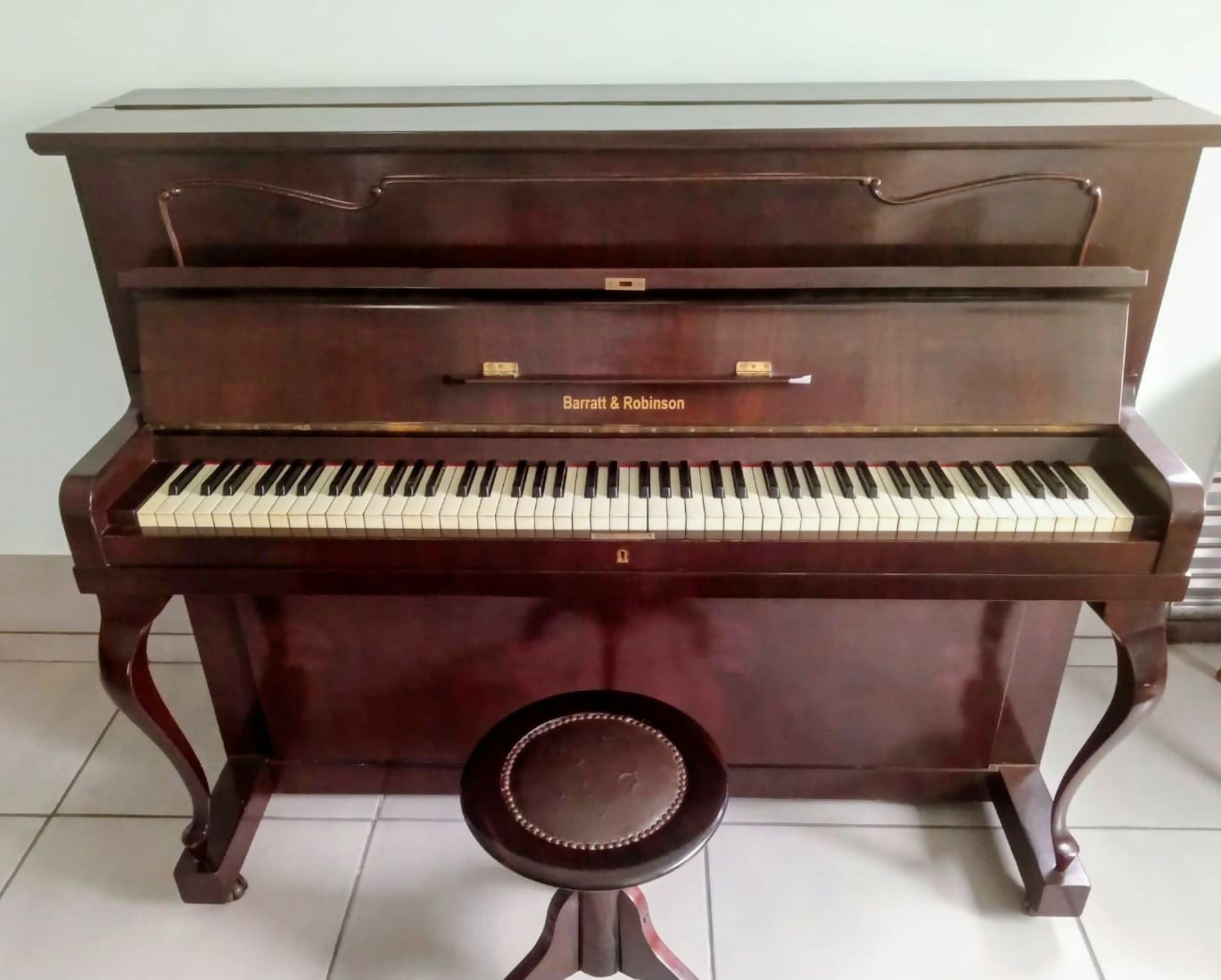 PIANO UPRIGHT BARRATT & ROBINSON