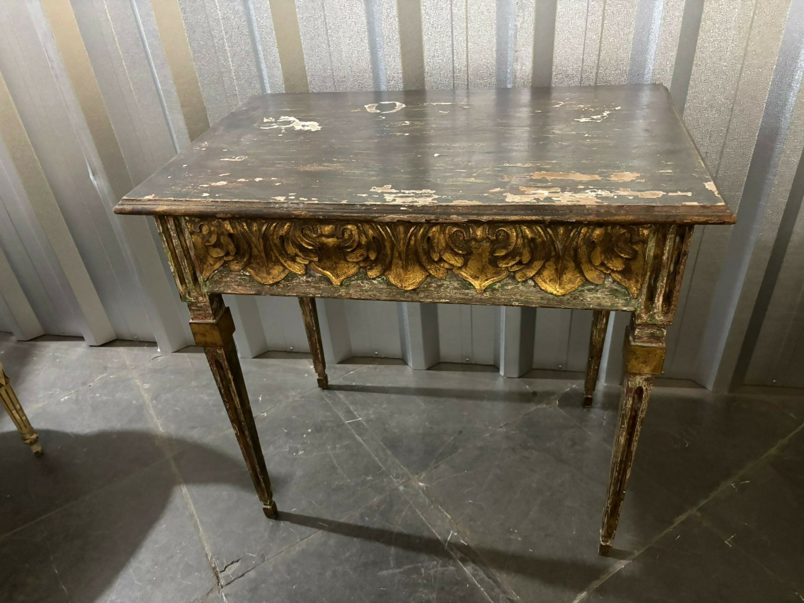 Conjunto de Sofá, estofados em estilo Luis XV composto por 09 peças