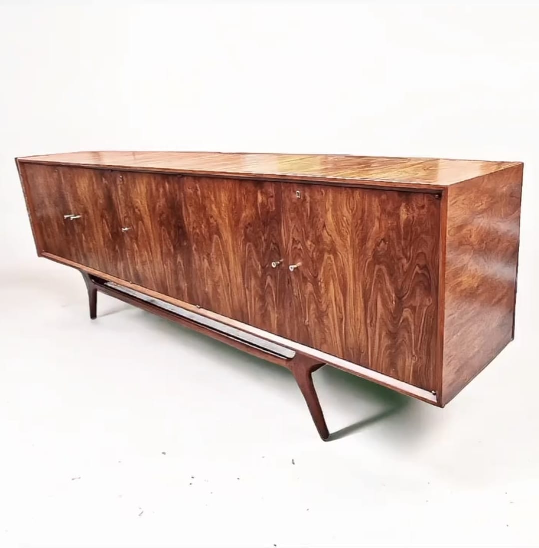 Buffet Modernista Brasileiro