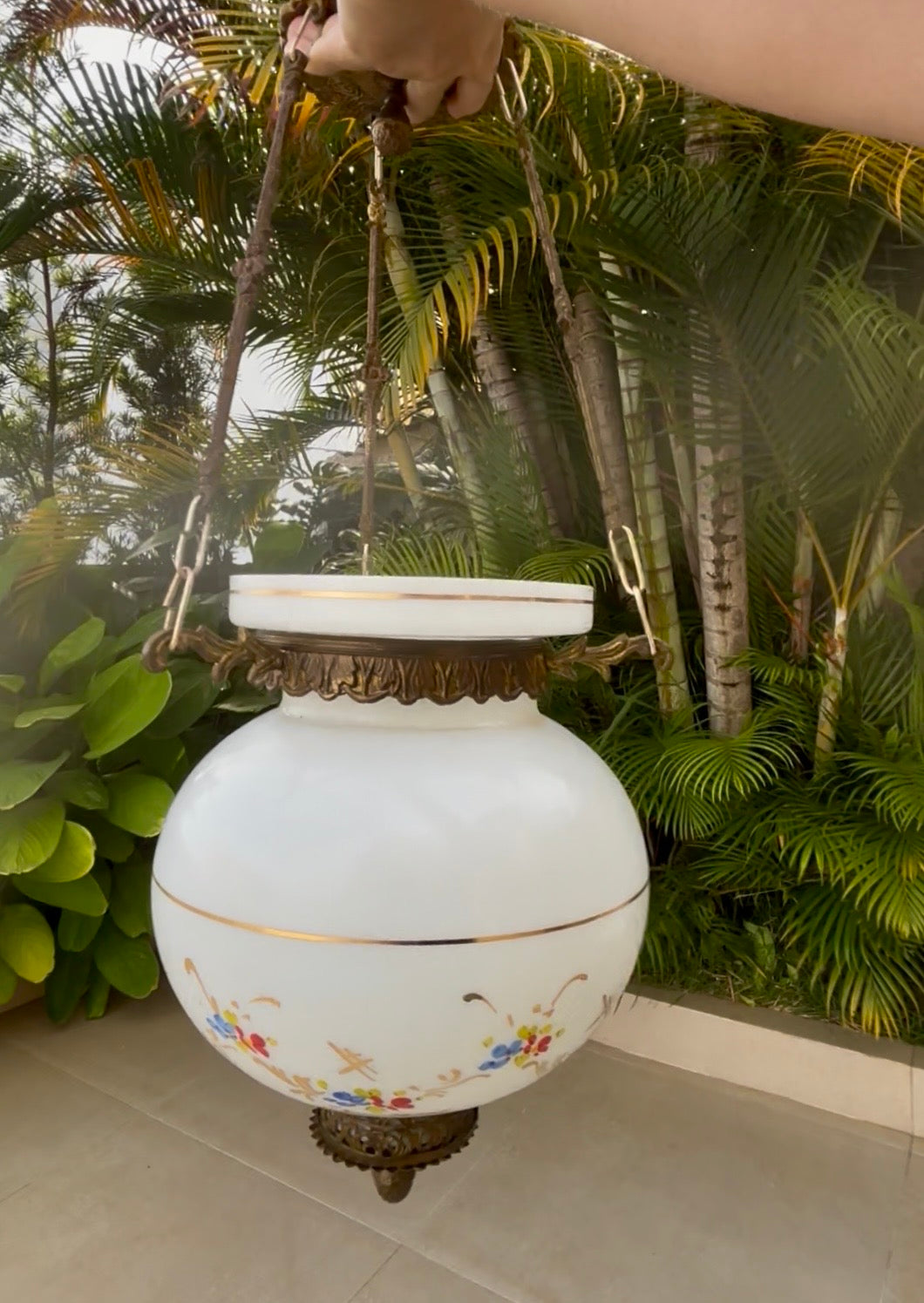 Raro Lustre Antigo em Vidro Opalino Estilo Francês – Anos 50