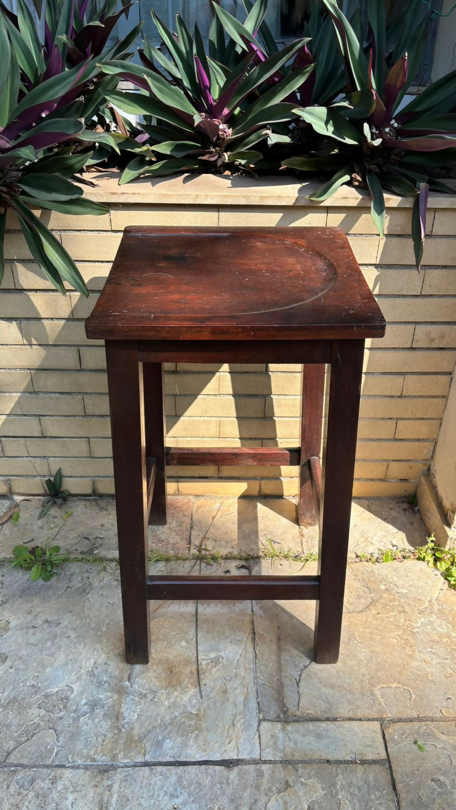 Banco Alto antigo de madeira Maciça