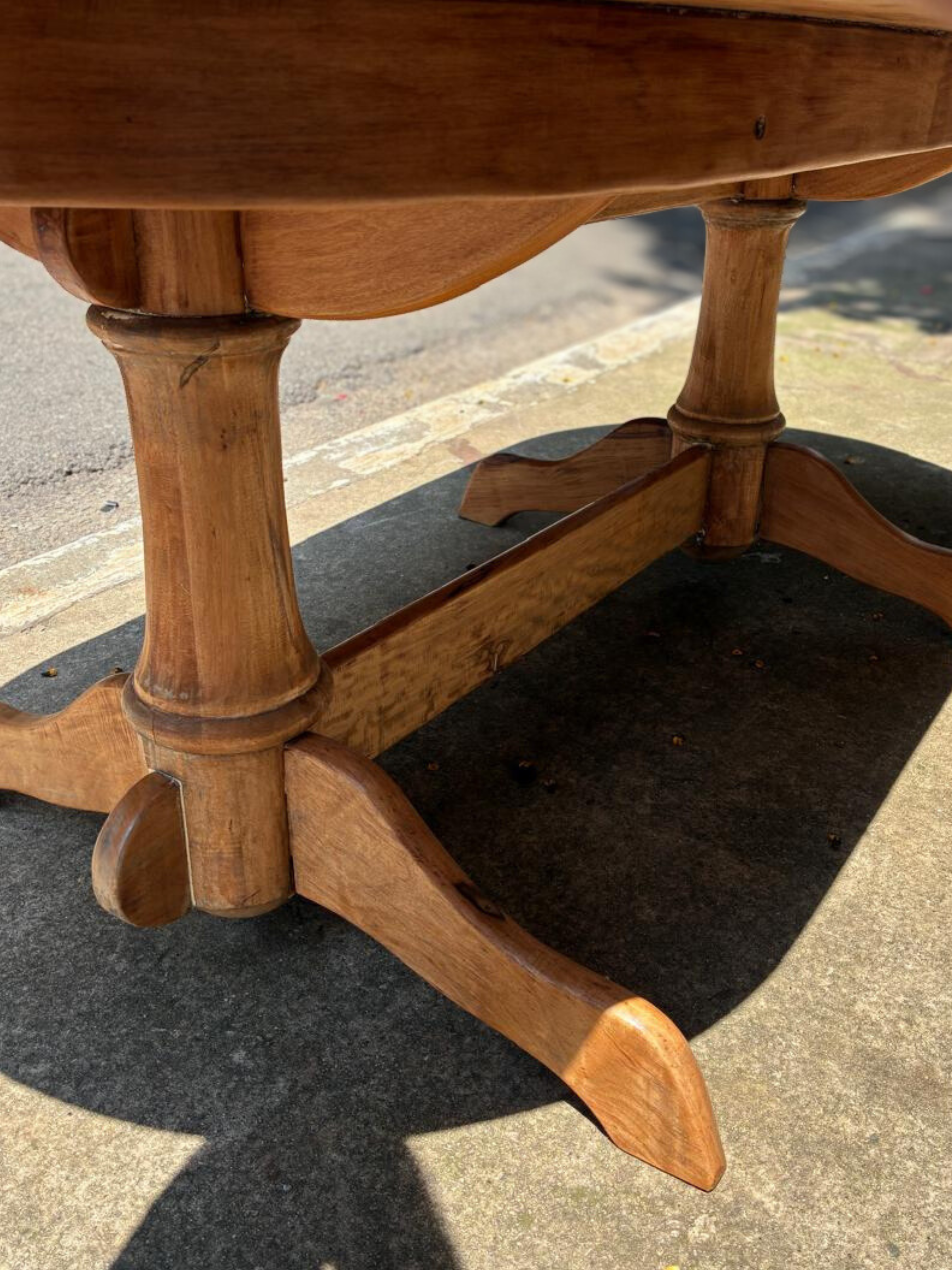 Mesa de Jantar Retangular Oval em madeira clara - Thonart