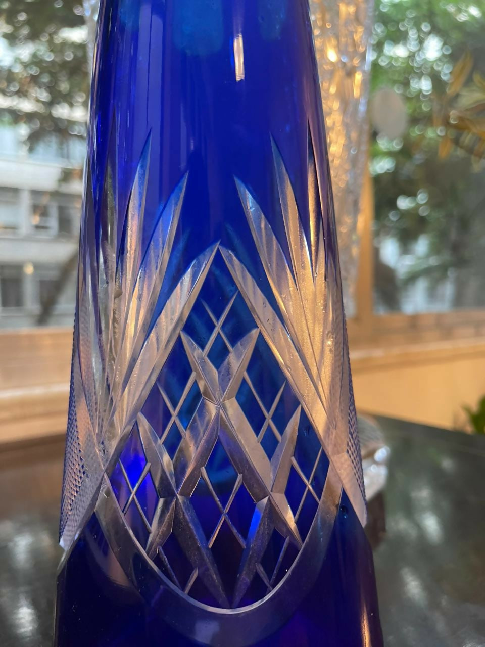 Grande licoreira em cristal double/overlay azul cobalto lapidação estelar