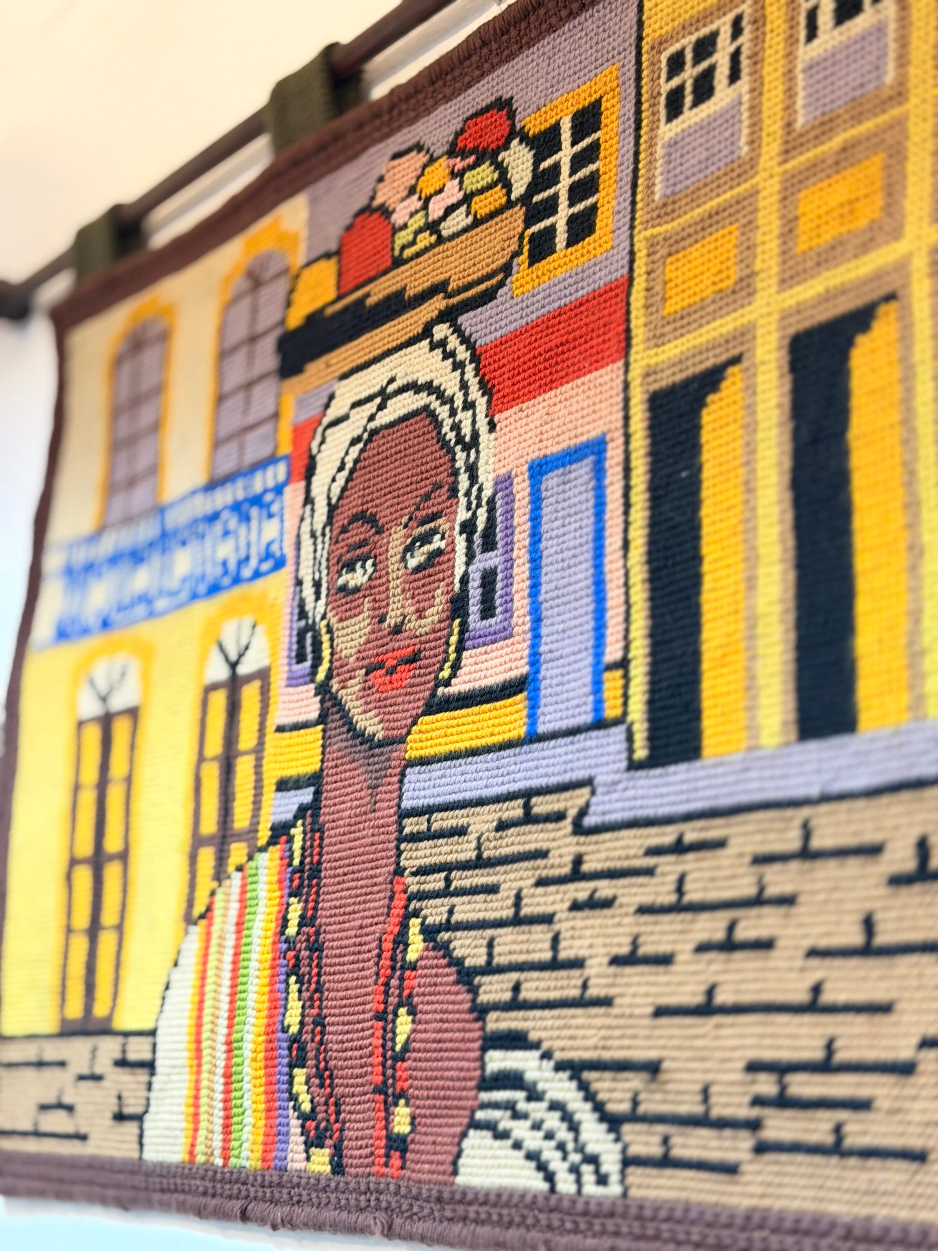 Tapeçaria “Baiana” bordada à mão 