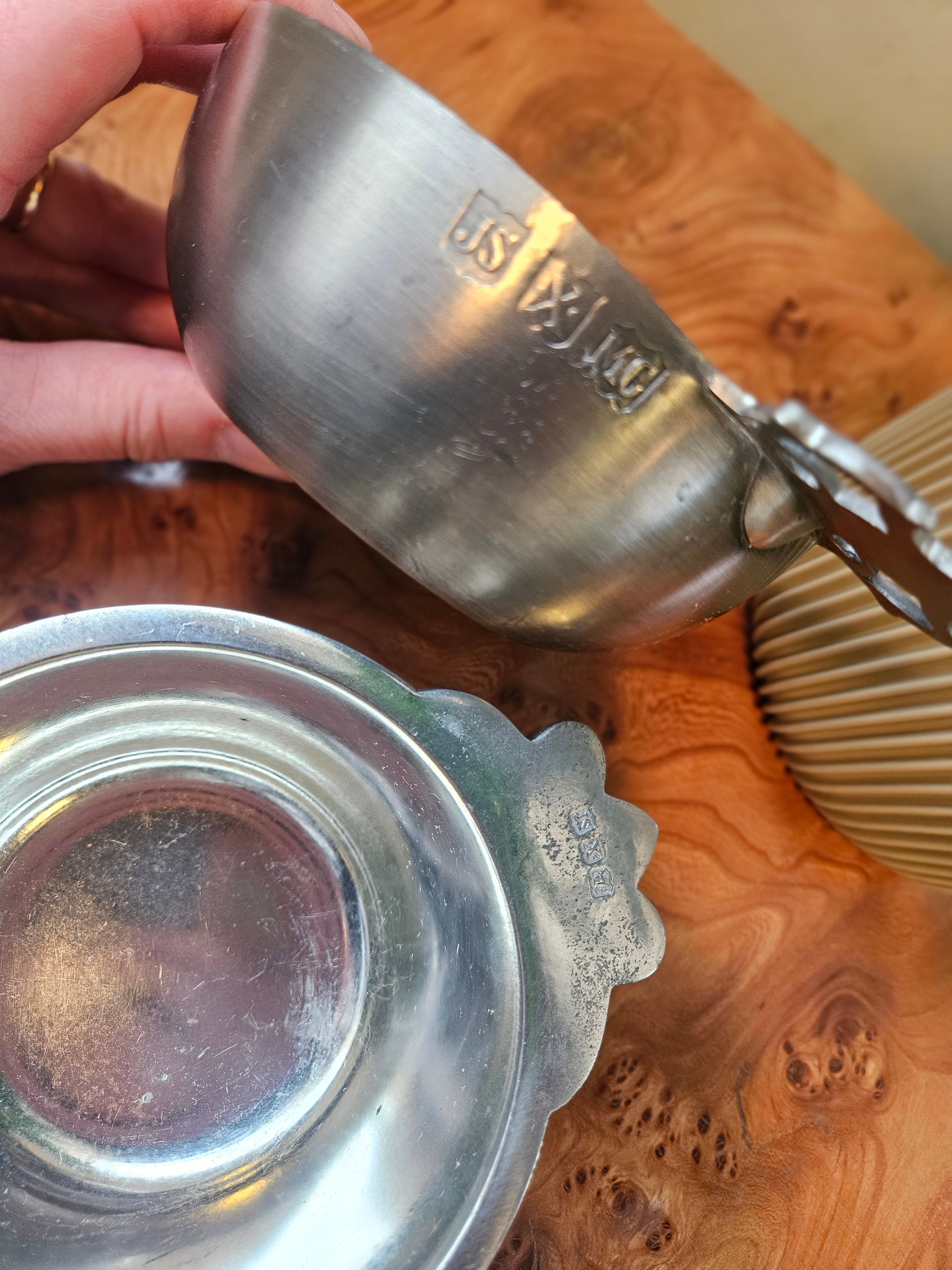 Estanho John Somers JS MG - Açucareiro e Tigela Porringer
